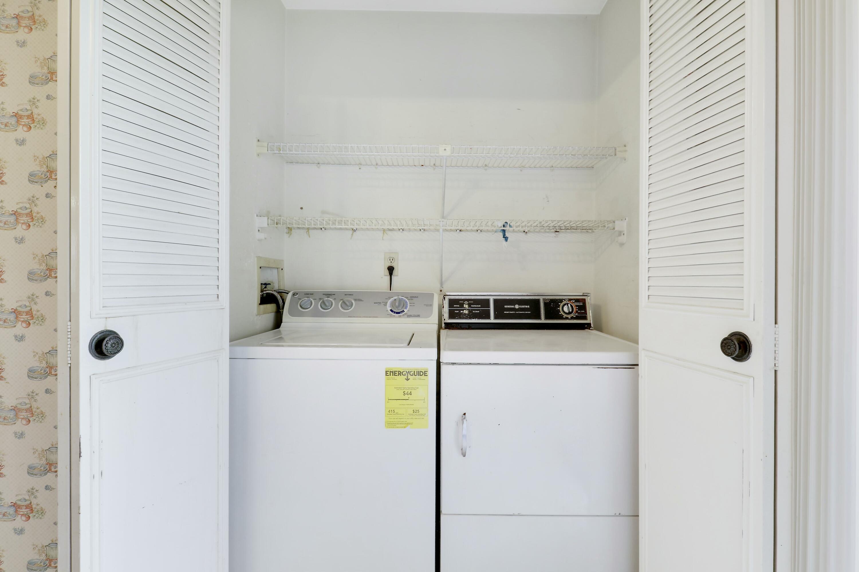 STRATHMORE GATE I UNIT TWO - Residential