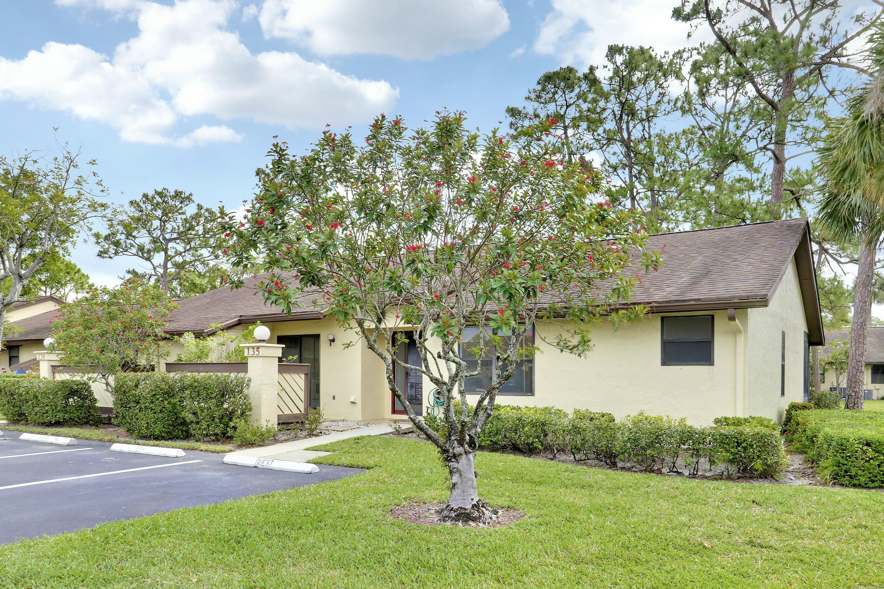 STRATHMORE GATE I UNIT TWO - Residential