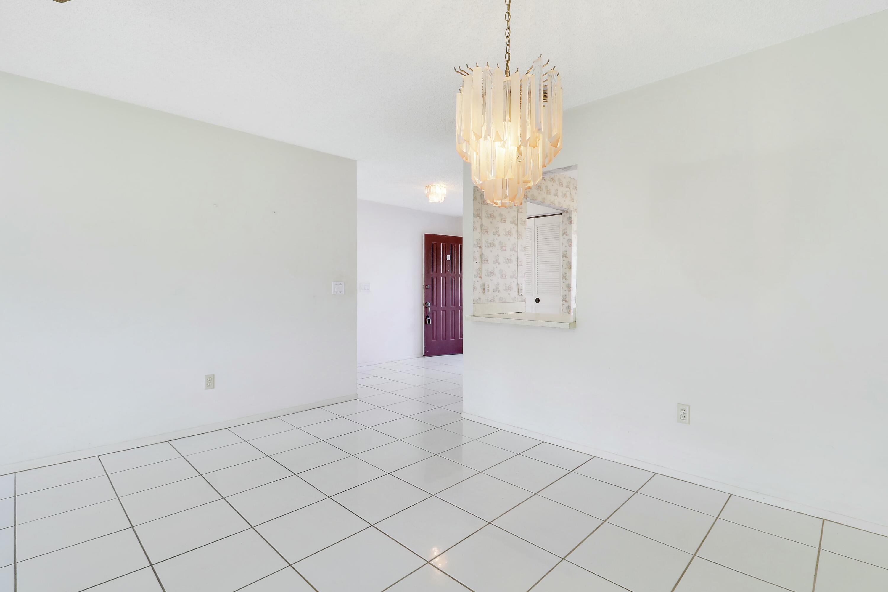 STRATHMORE GATE I UNIT TWO - Residential