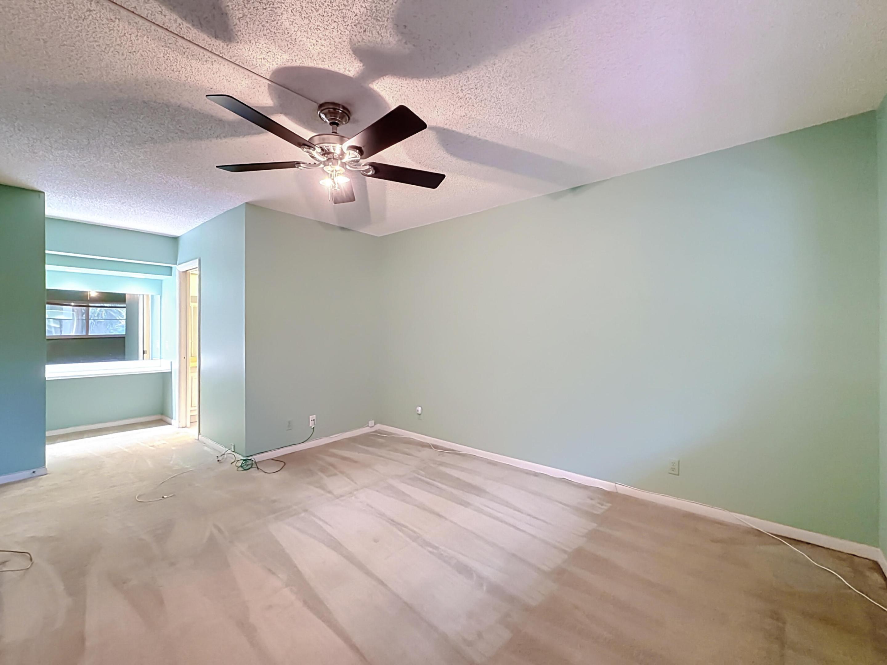 LAKE FOREST CONDO - Residential