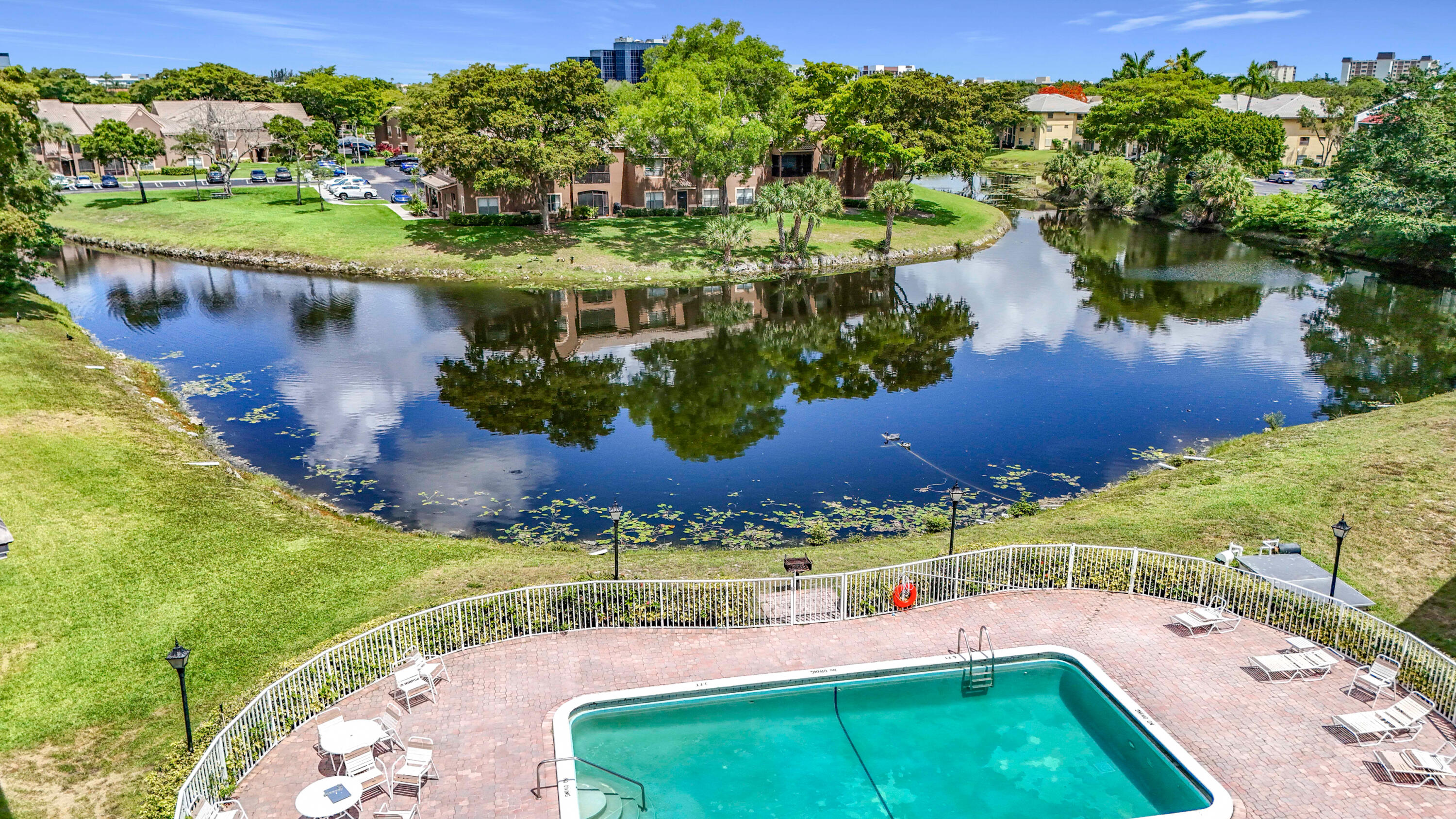 LAKE FOREST CONDO - Residential