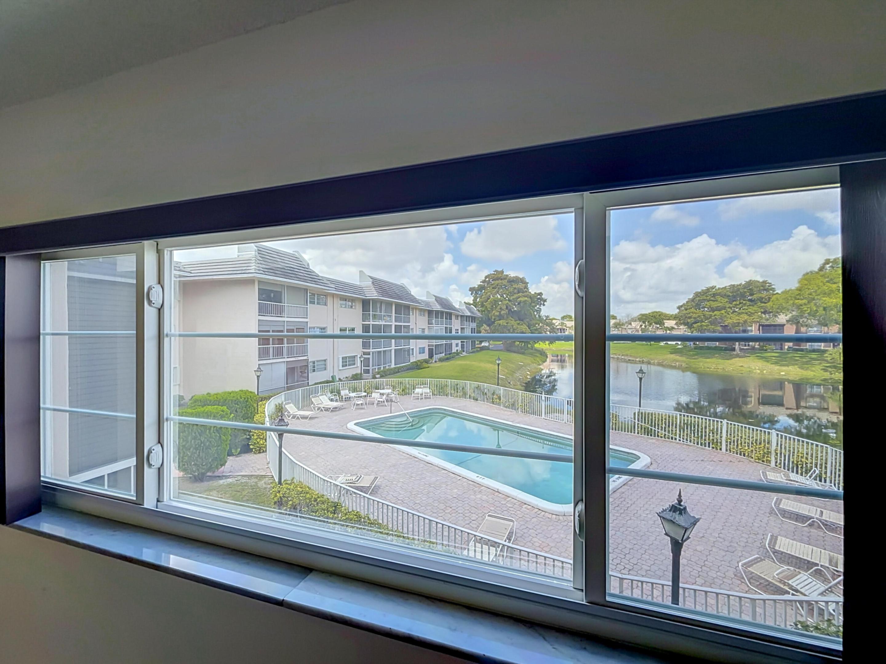 LAKE FOREST CONDO - Residential