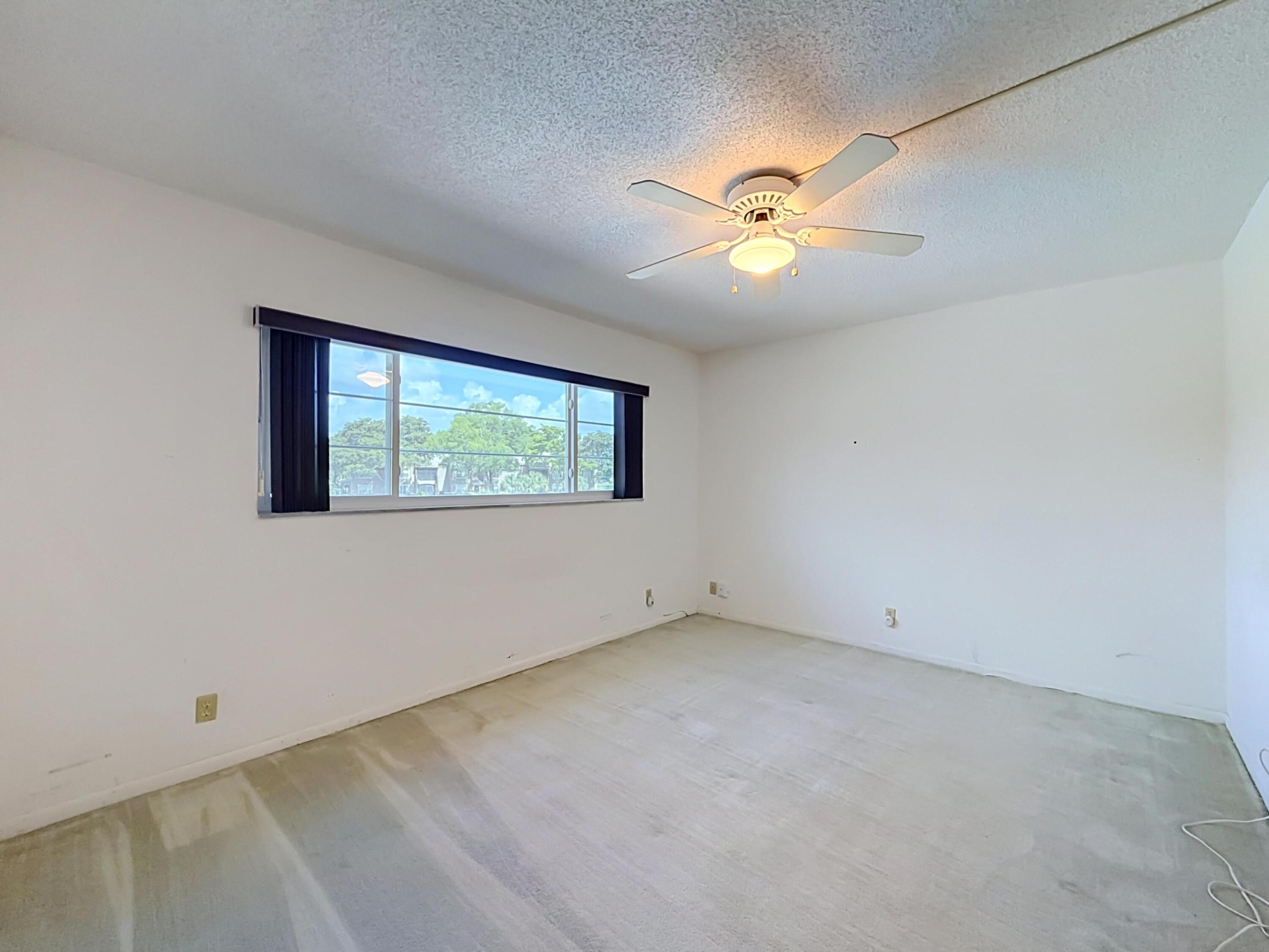 LAKE FOREST CONDO - Residential