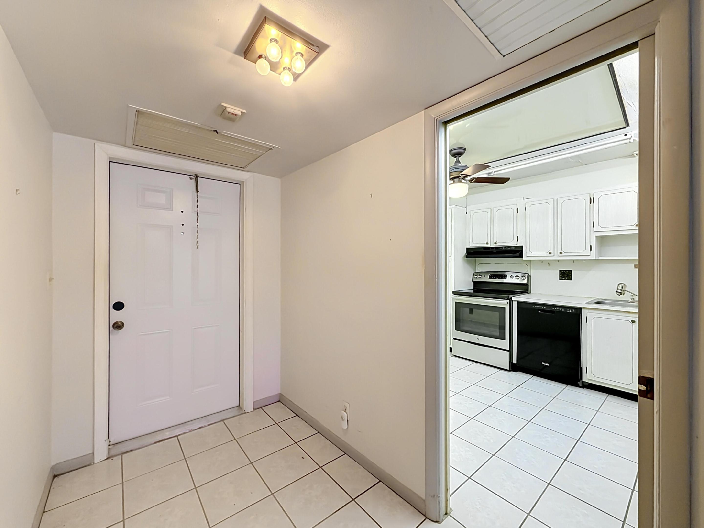 LAKE FOREST CONDO - Residential
