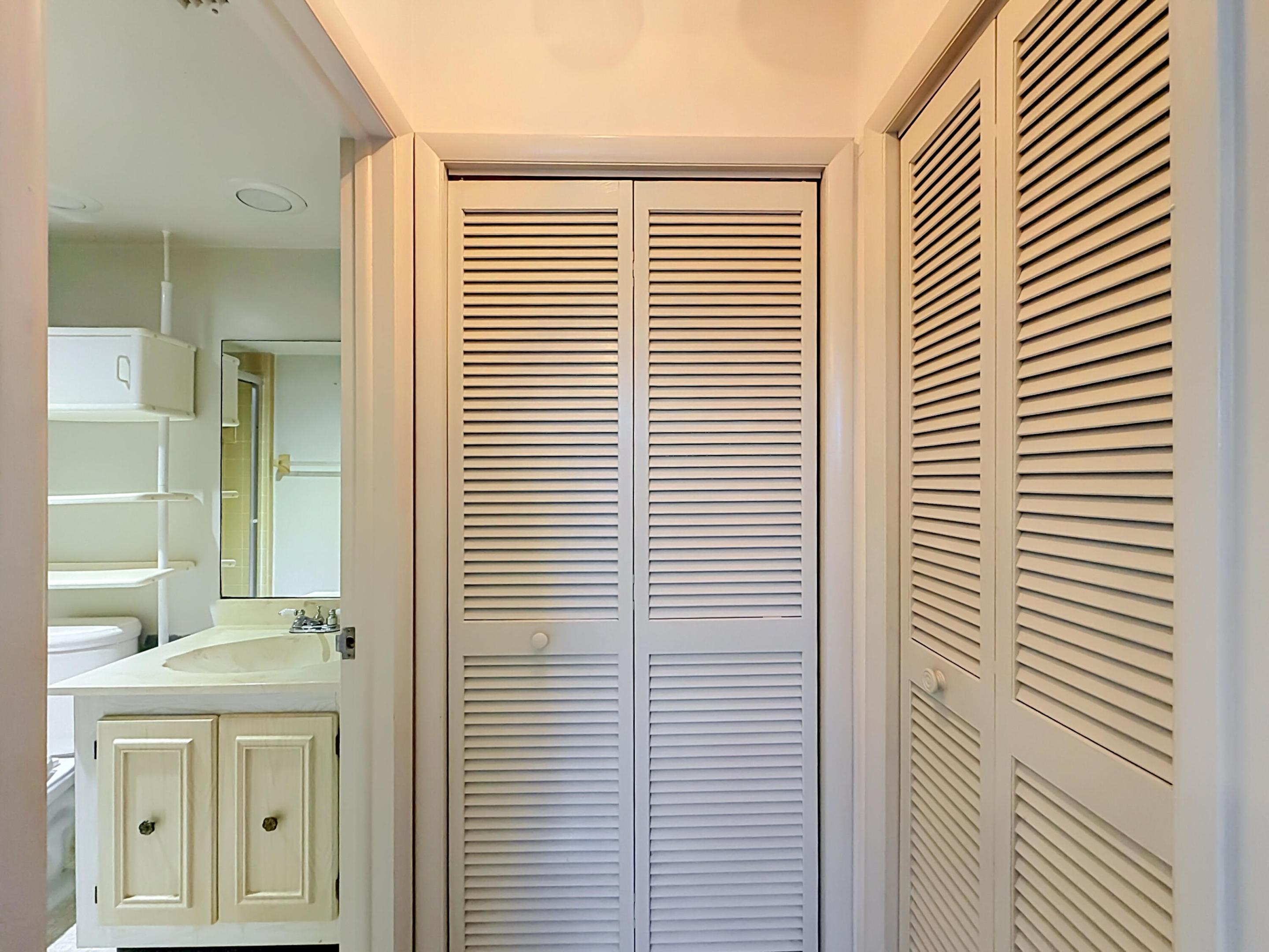 LAKE FOREST CONDO - Residential