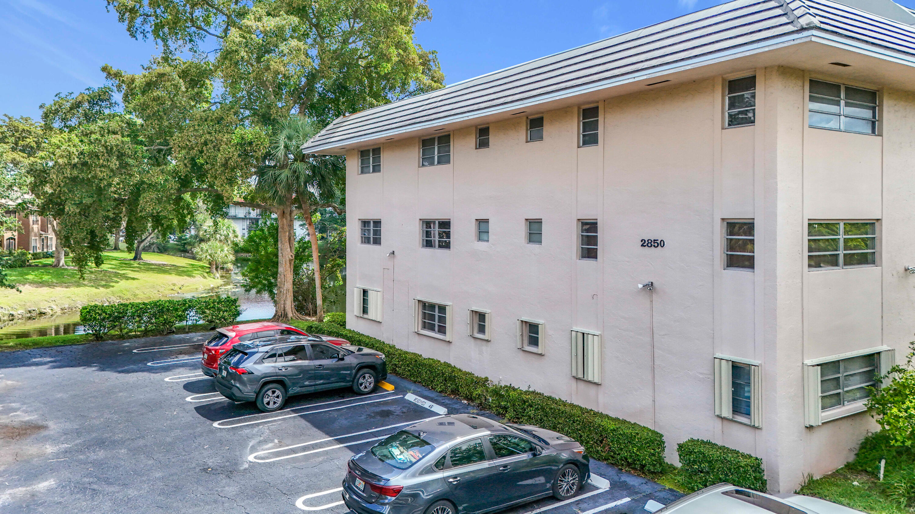 LAKE FOREST CONDO - Residential