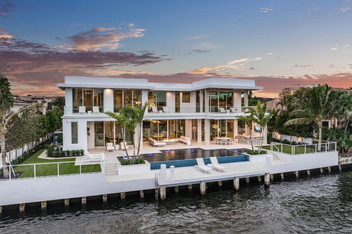 ROYAL PALM YACHT & COUNTRY CLUB - Residential