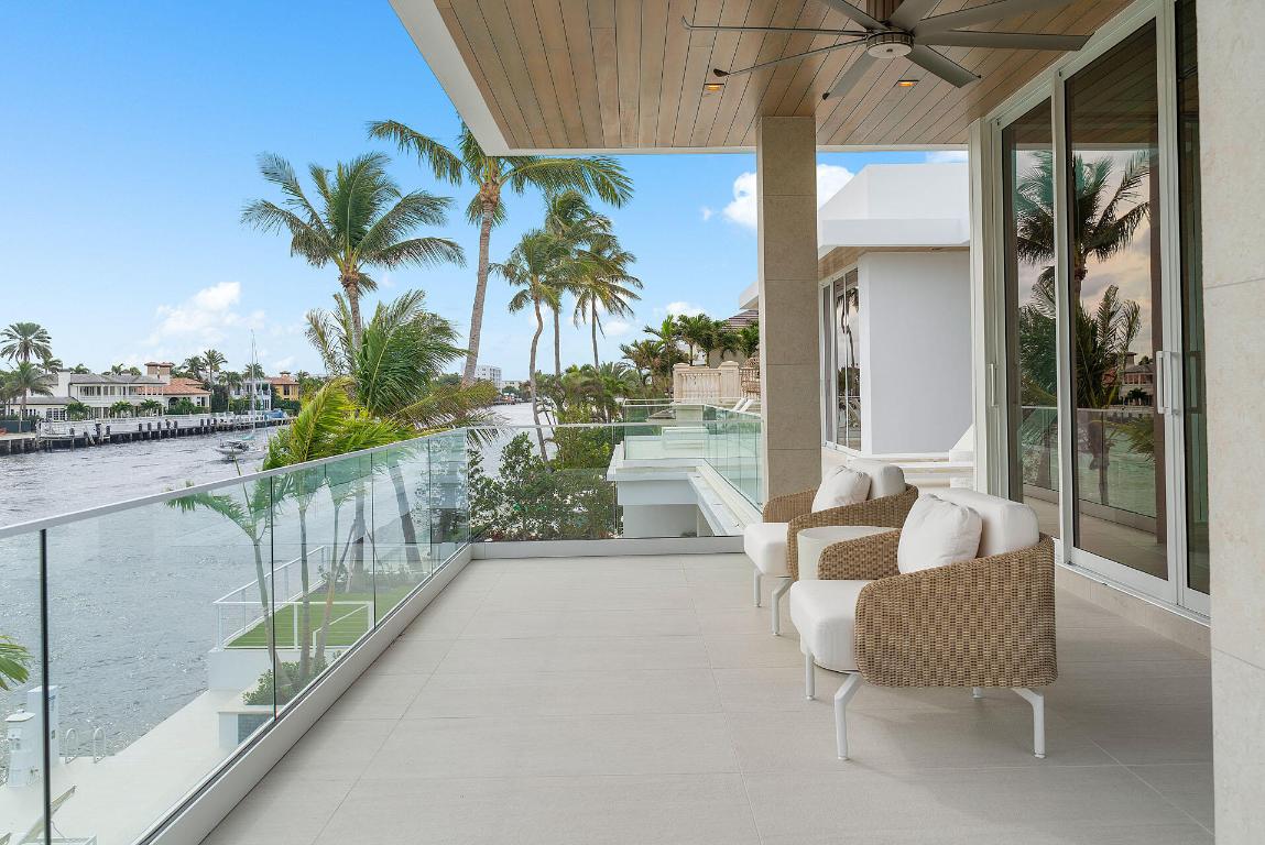 ROYAL PALM YACHT & COUNTRY CLUB - Residential