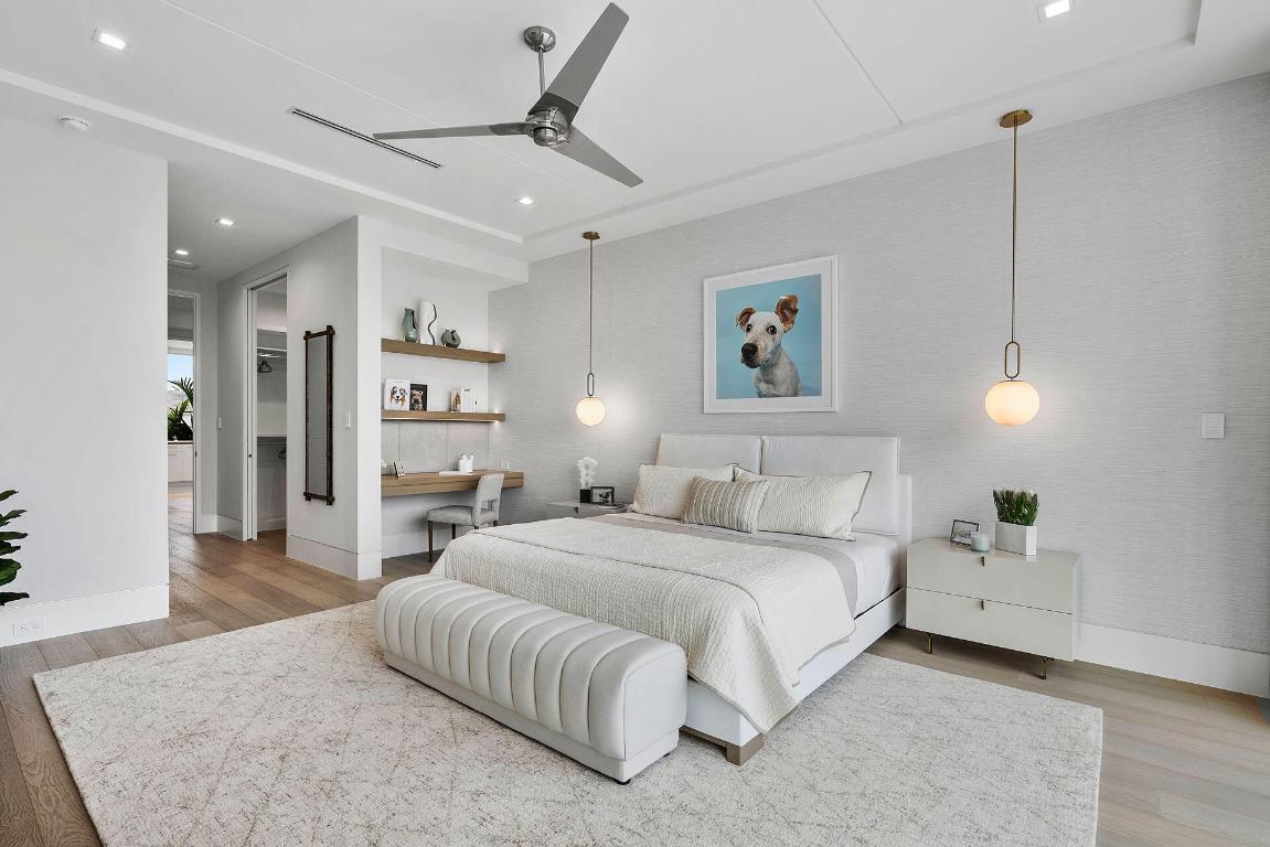 ROYAL PALM YACHT & COUNTRY CLUB - Residential
