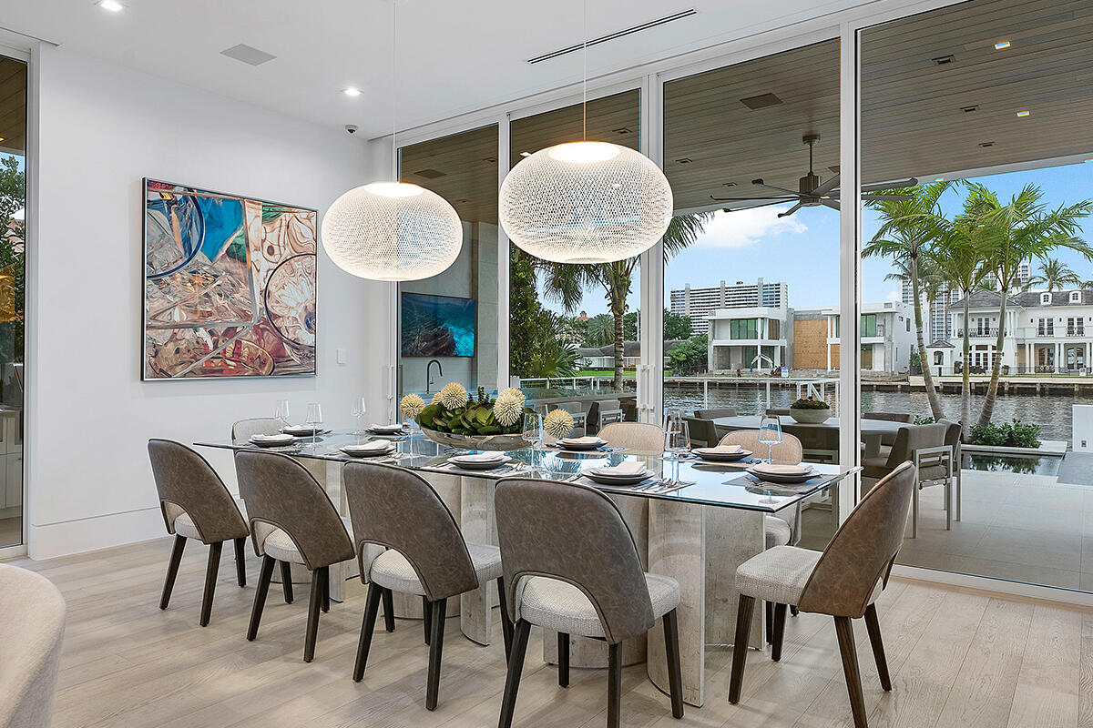 ROYAL PALM YACHT & COUNTRY CLUB - Residential