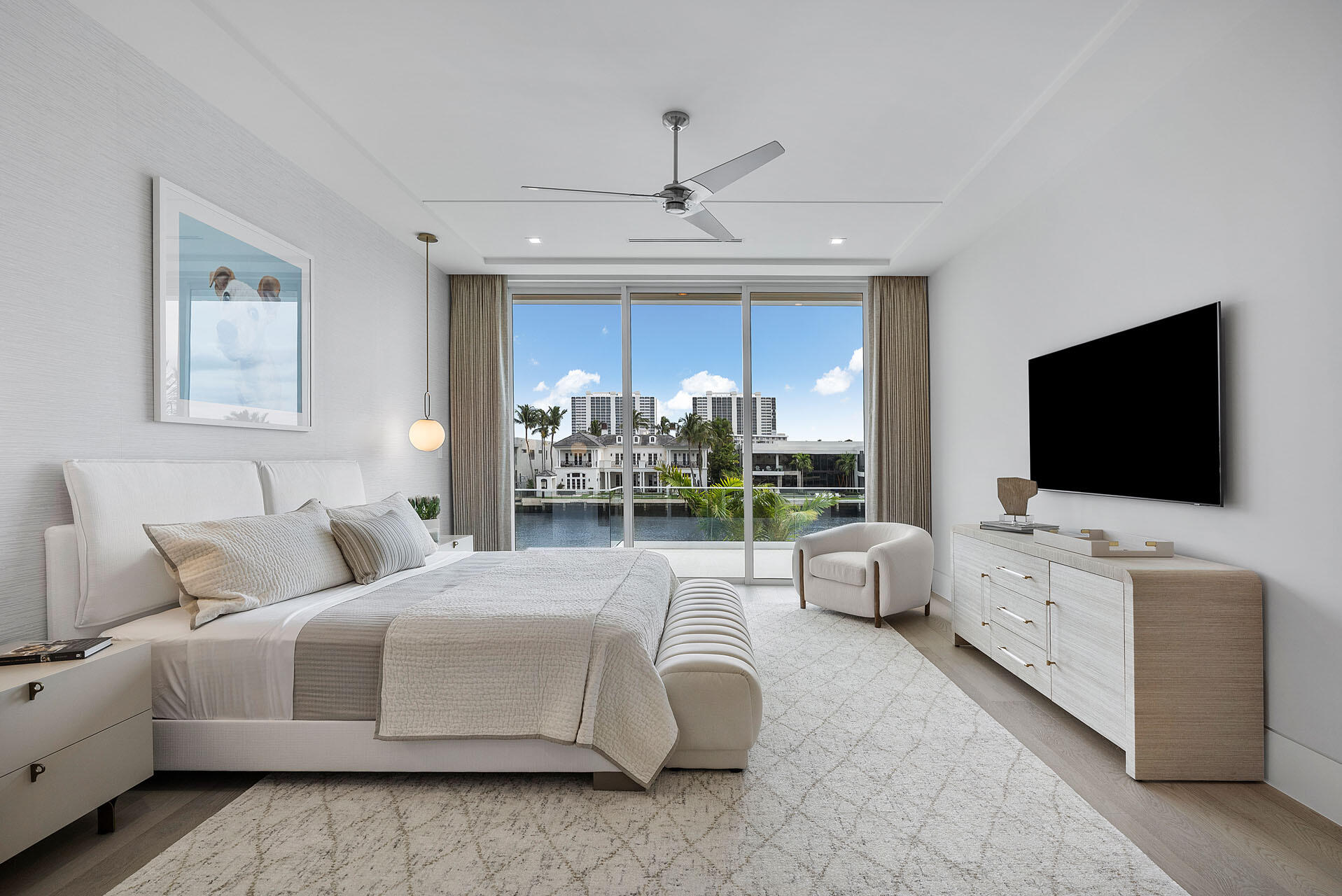 ROYAL PALM YACHT & COUNTRY CLUB - Residential