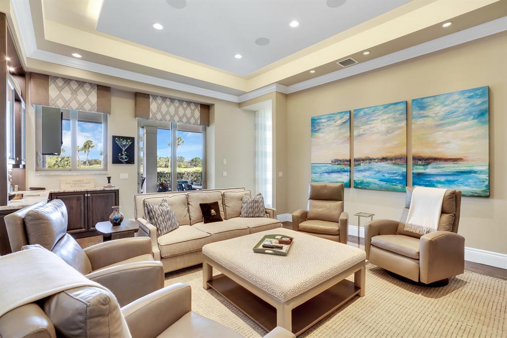 OLD PALM PL 4 - Residential
