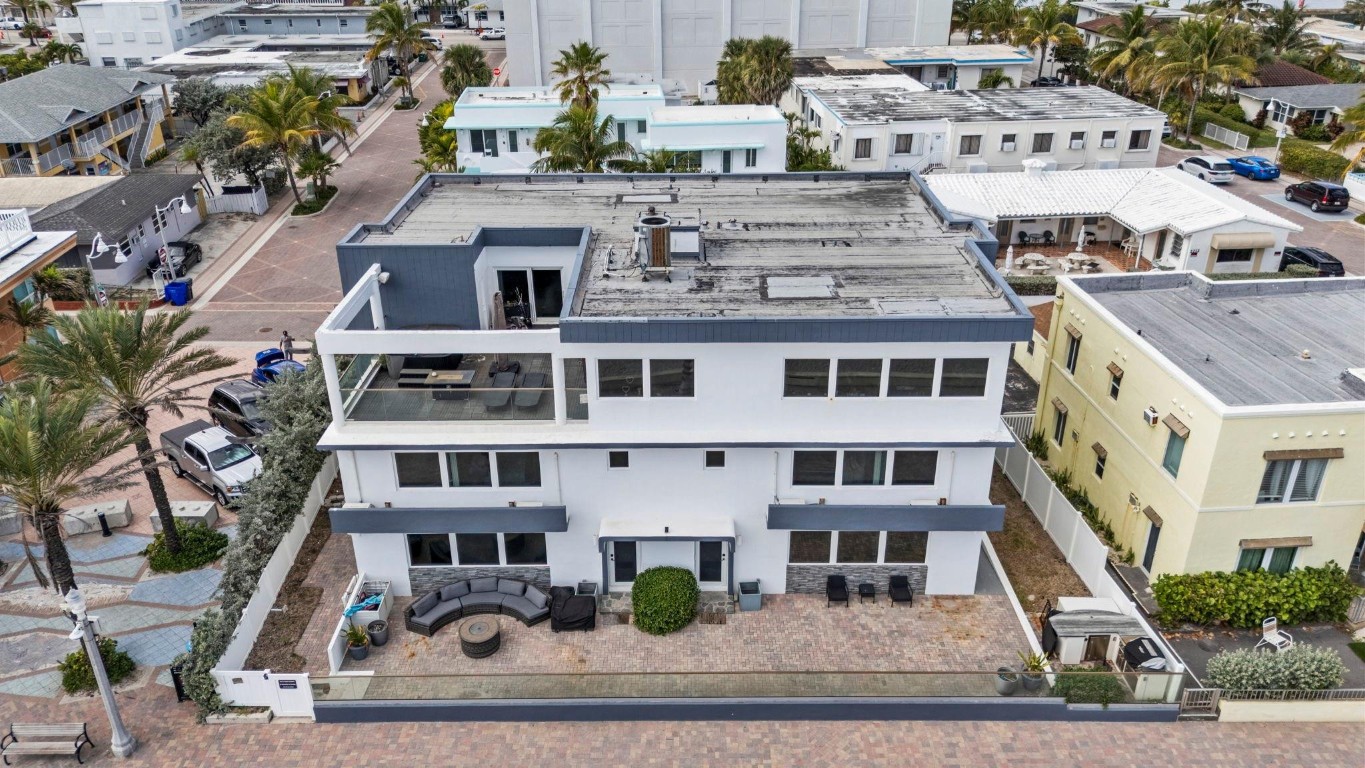 Windswept Club Condo - Residential
