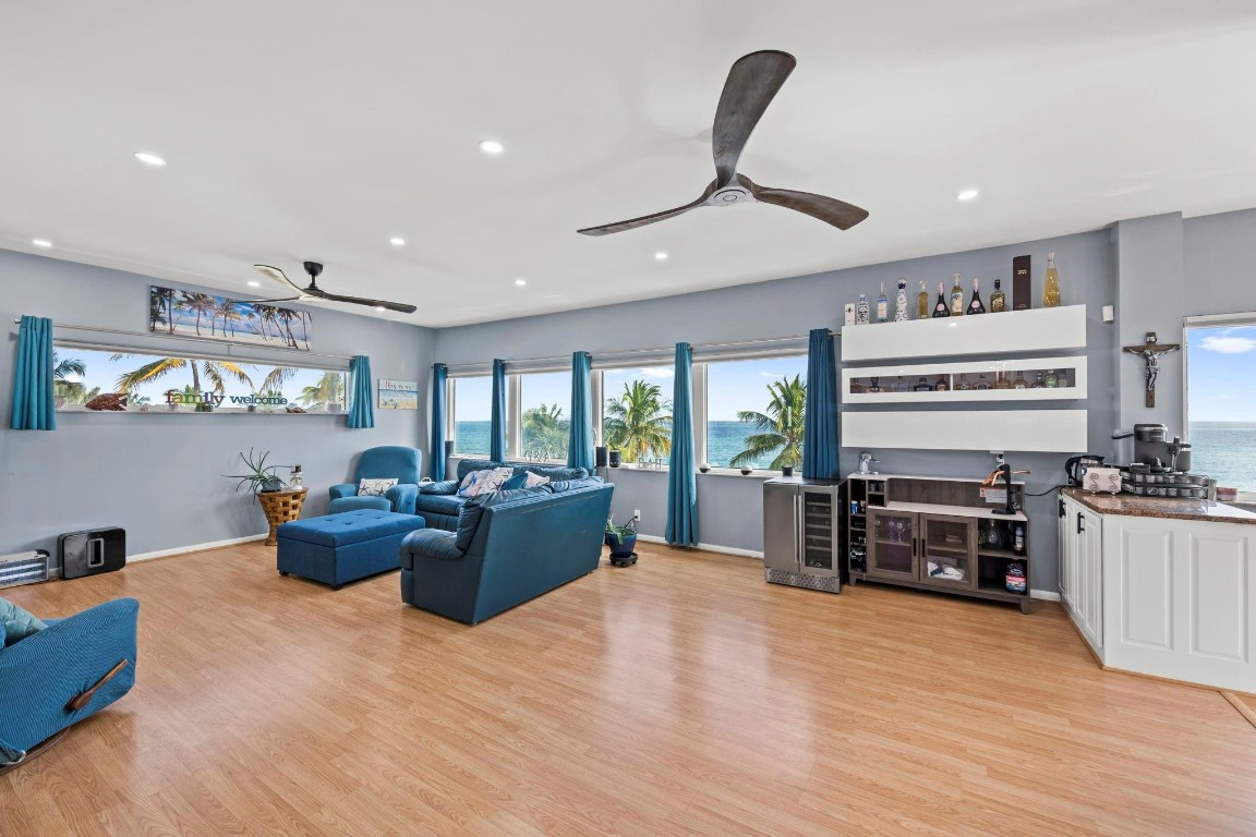 Windswept Club Condo - Residential