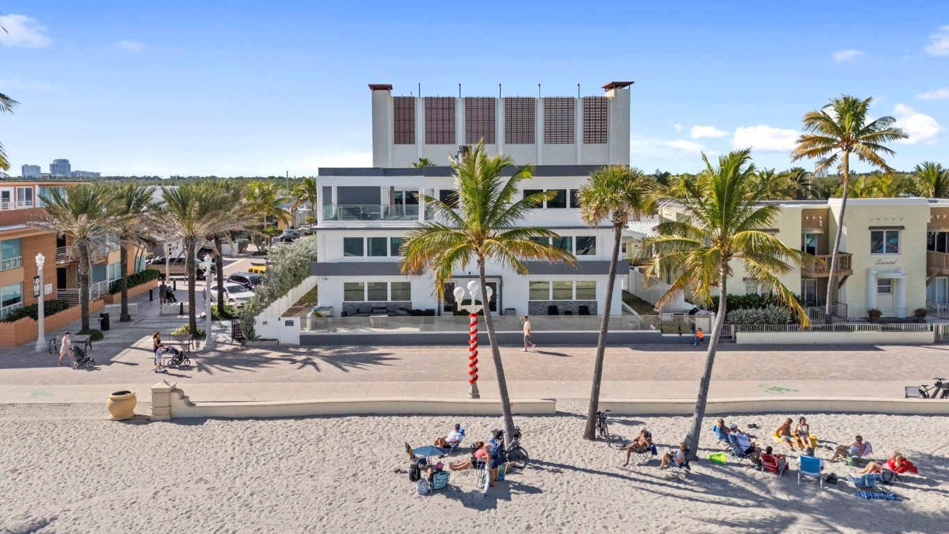 Windswept Club Condo - Residential
