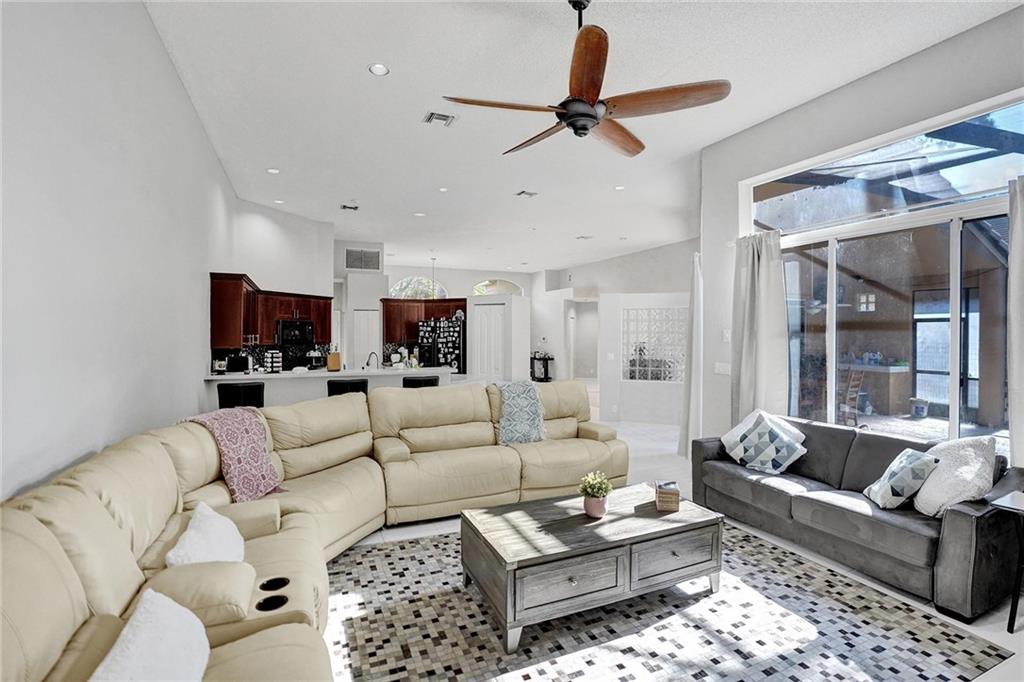 Sector 6 East 155-4 B - Residential