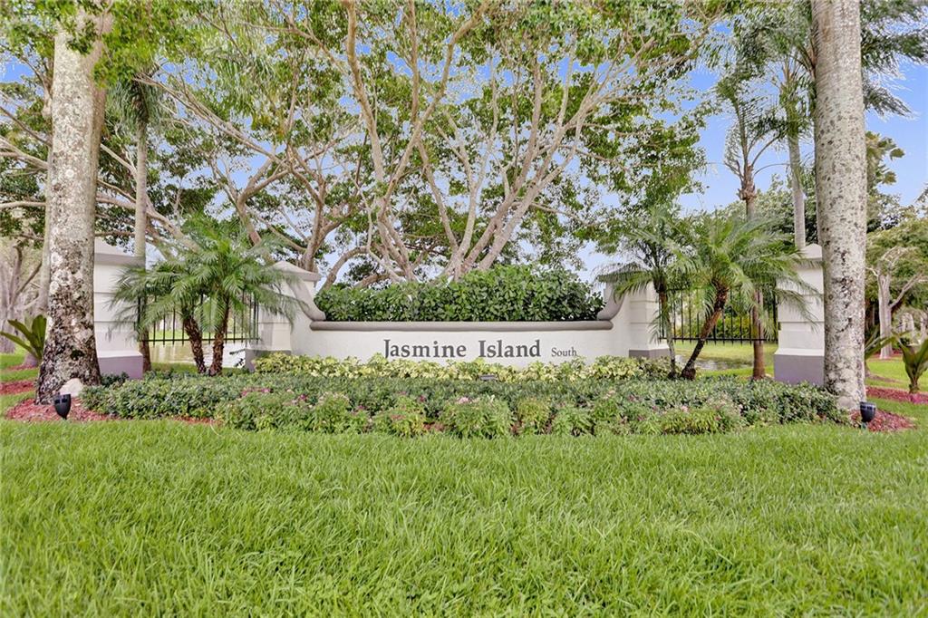 Sector 6 East 155-4 B - Residential