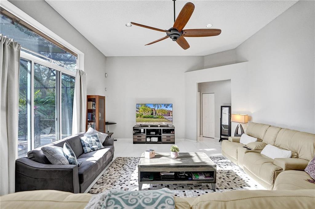 Sector 6 East 155-4 B - Residential