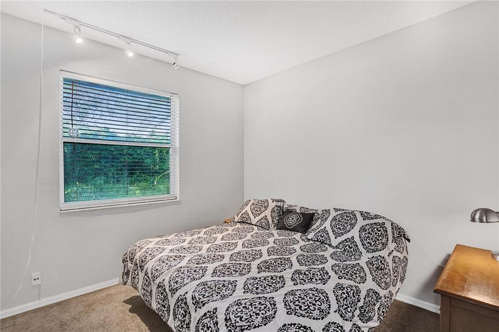 Sector 6 East 155-4 B - Residential