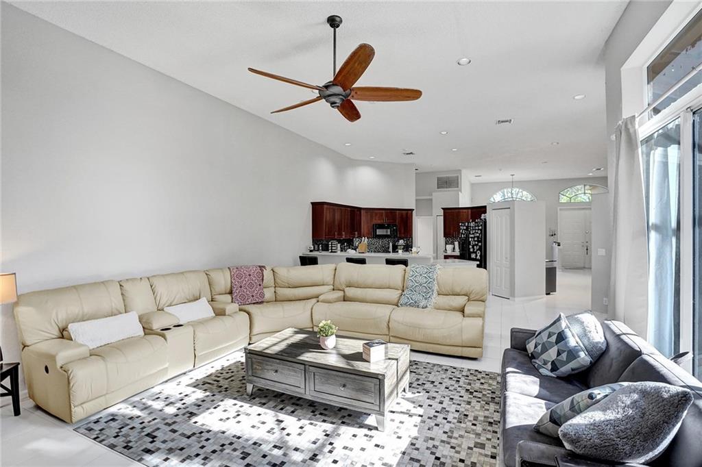 Sector 6 East 155-4 B - Residential