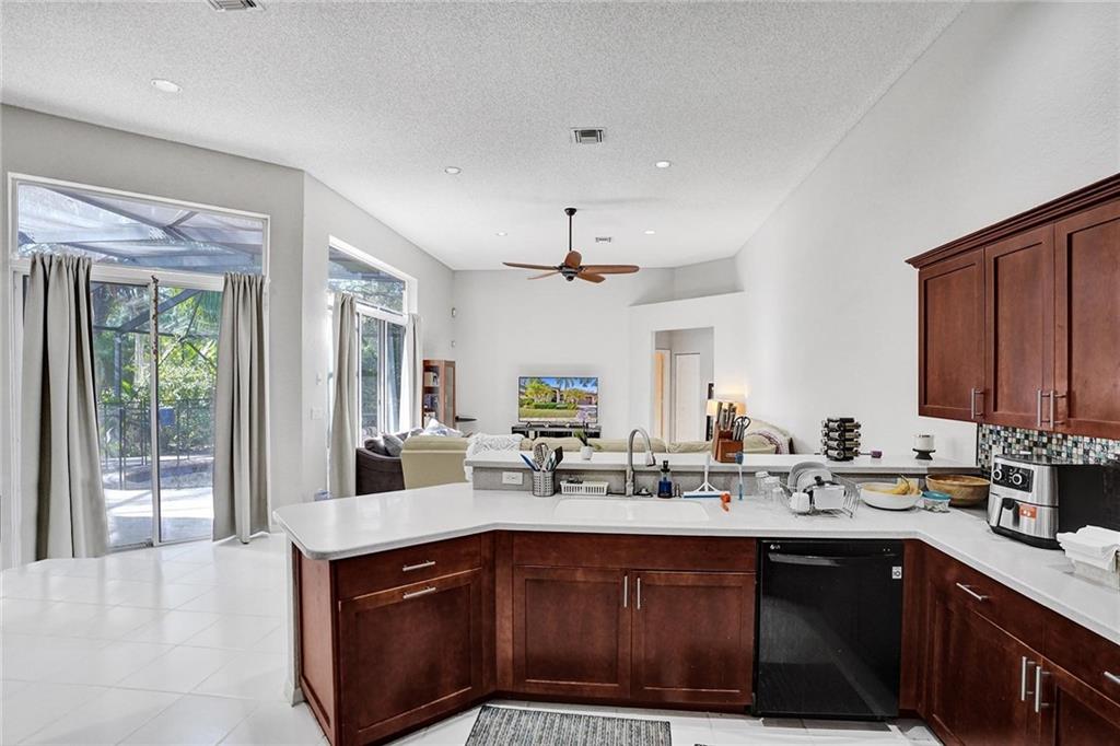 Sector 6 East 155-4 B - Residential