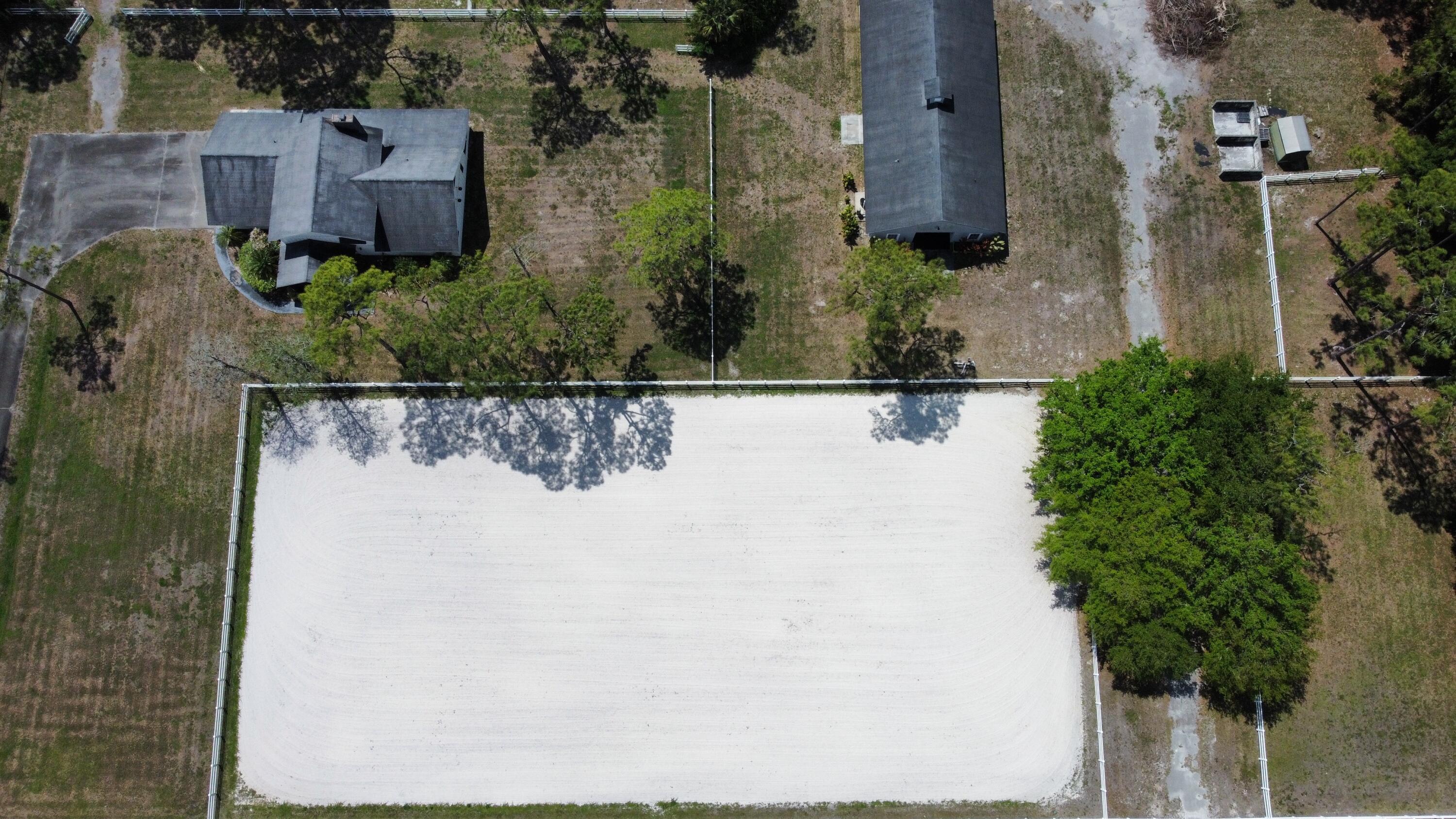 LOXAHATCHEE GROVES - Residential