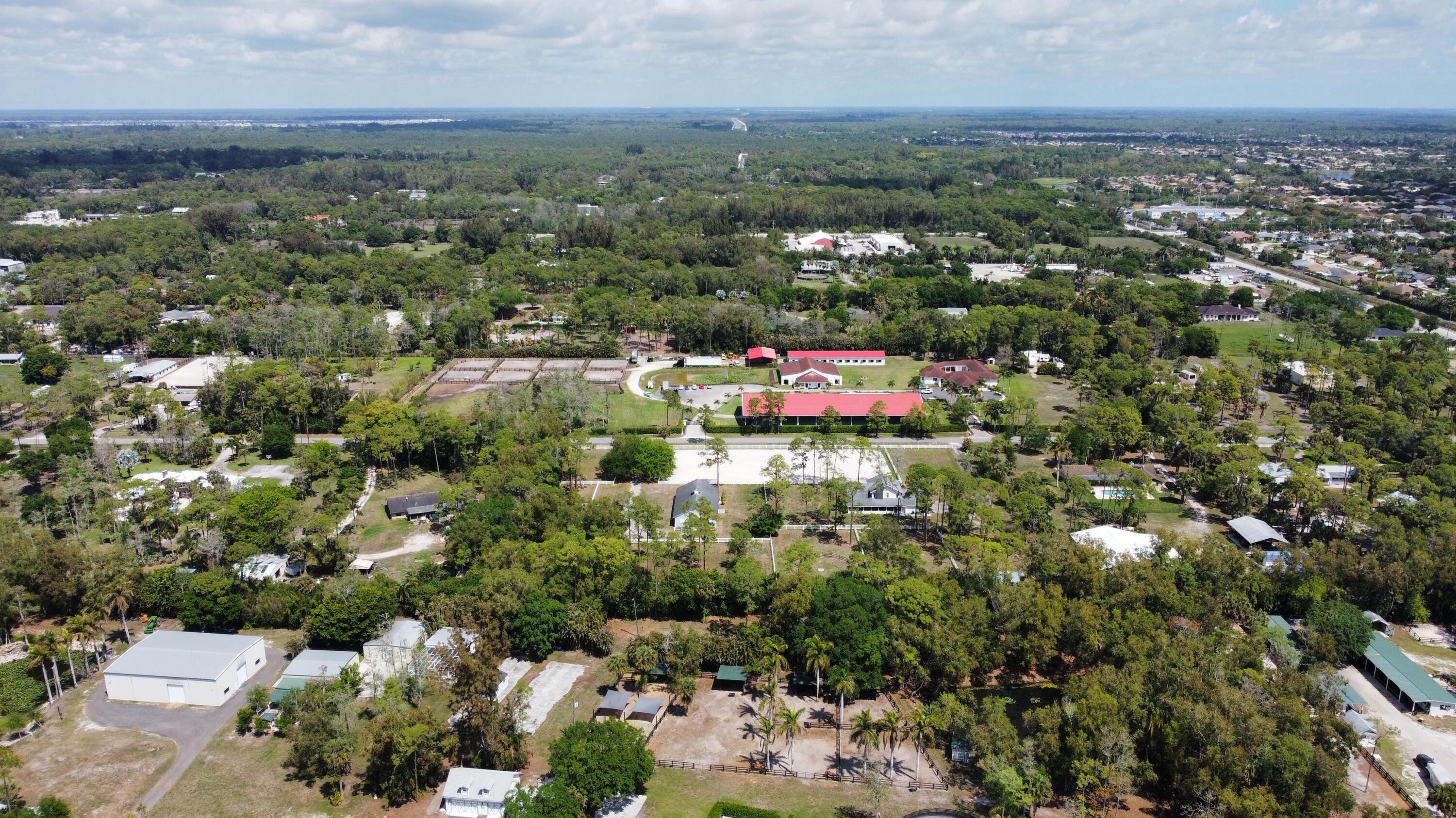 LOXAHATCHEE GROVES - Residential