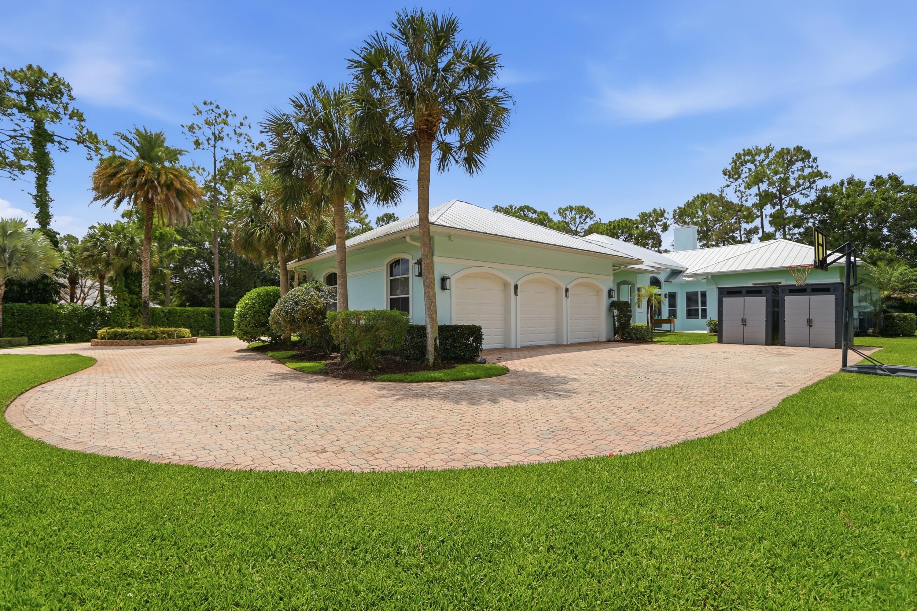 PADDOCK PARK 1 OF WELLINGTON - Residential