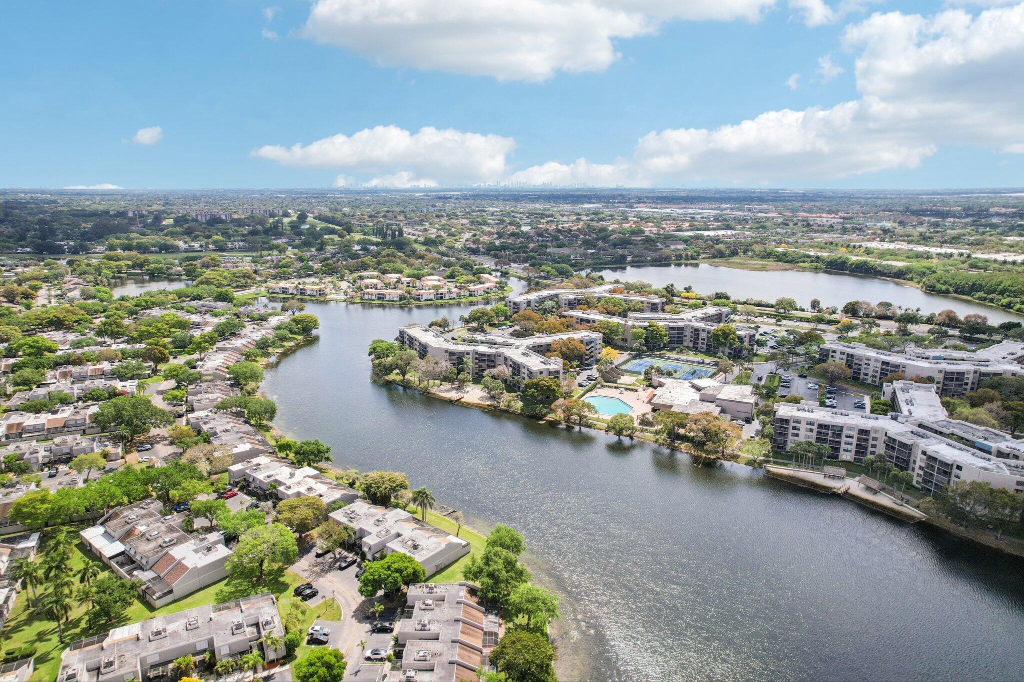 COLONY POINT 4 CONDO - Residential