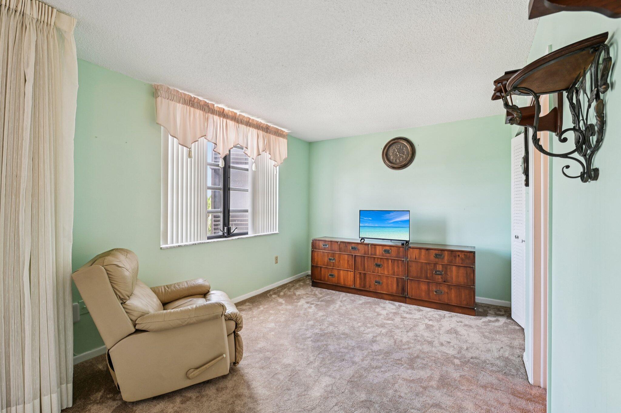 COLONY POINT 4 CONDO - Residential