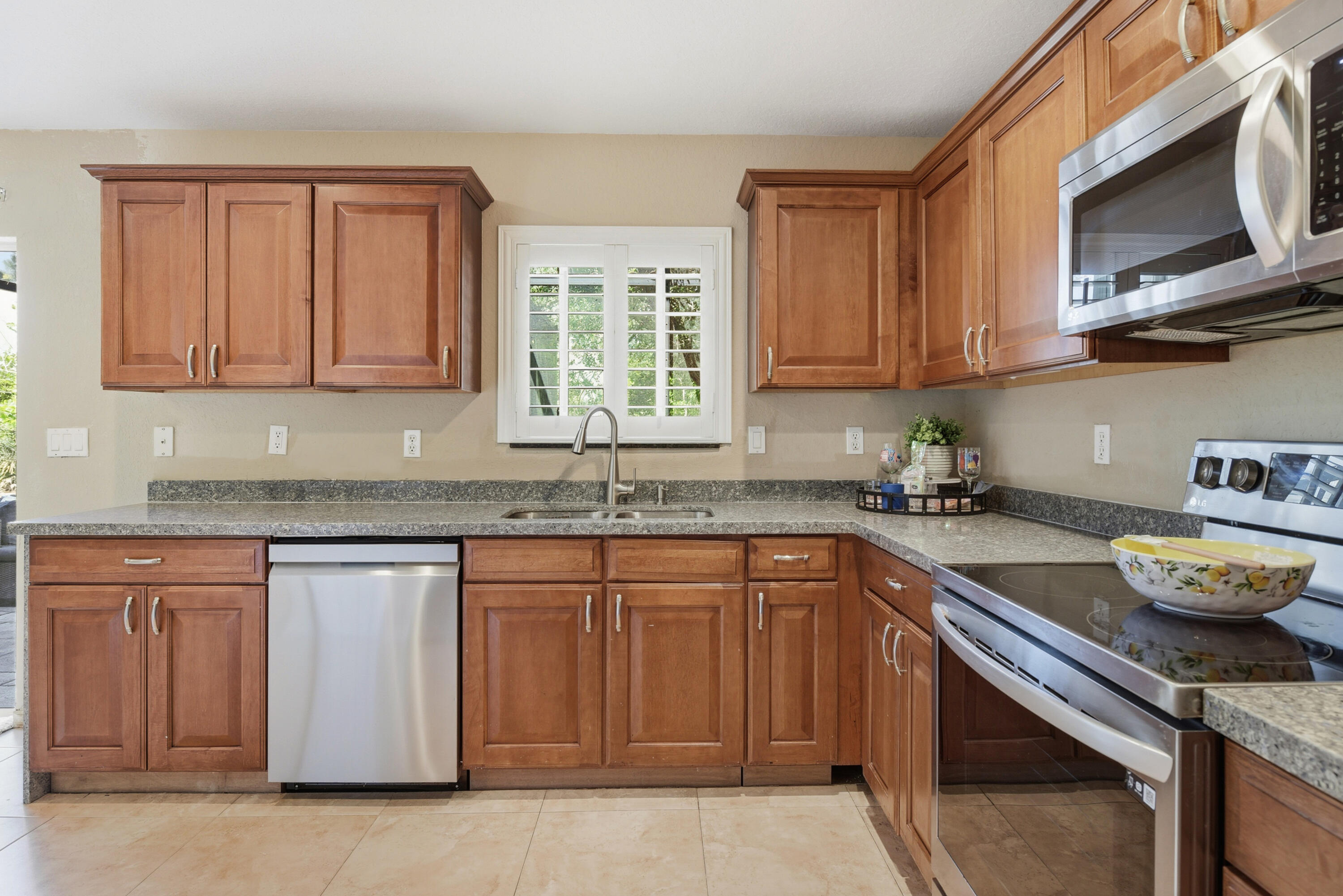 FOURTH  REPLAT OF PORTOFINO ISLES - Residential