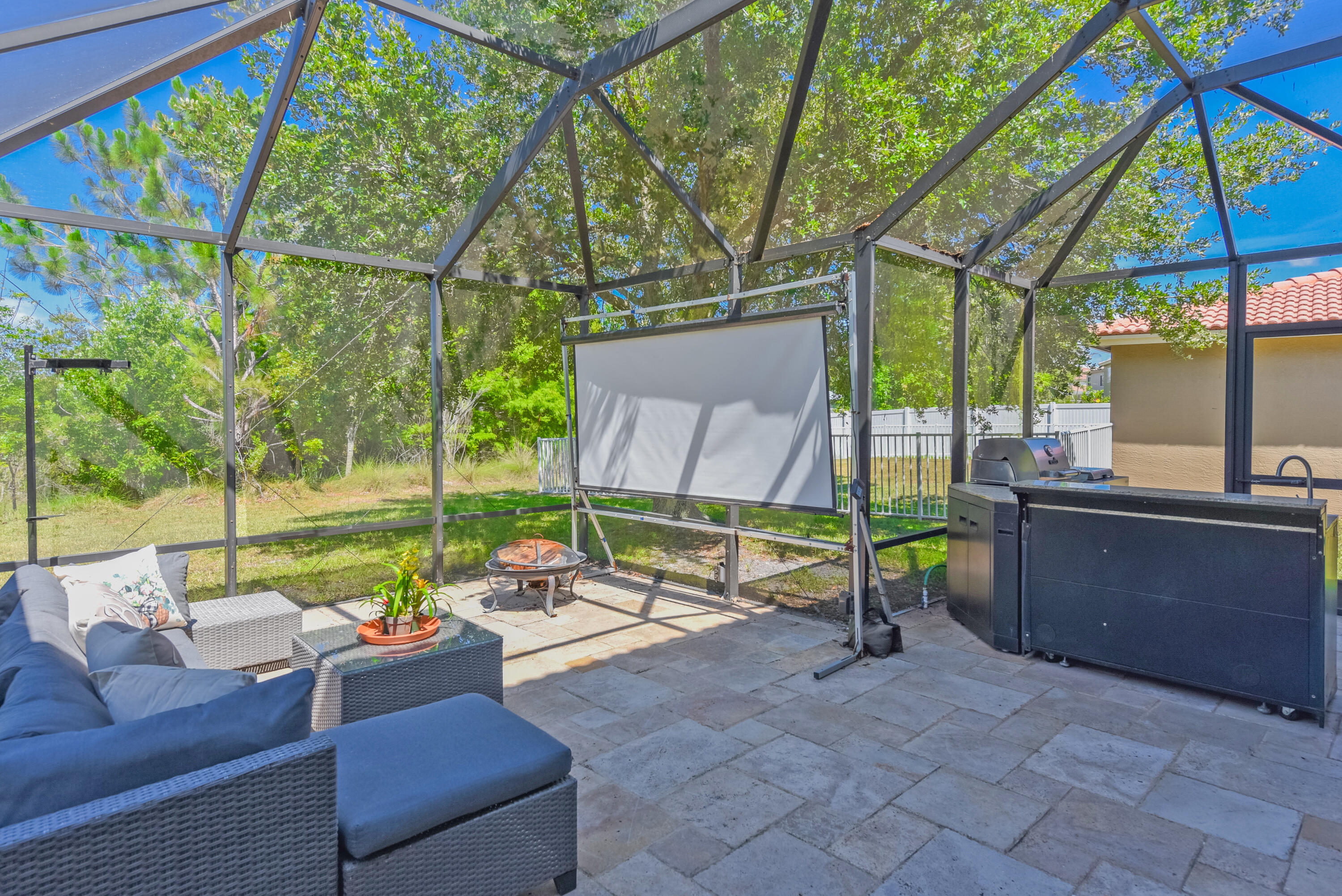 FOURTH  REPLAT OF PORTOFINO ISLES - Residential