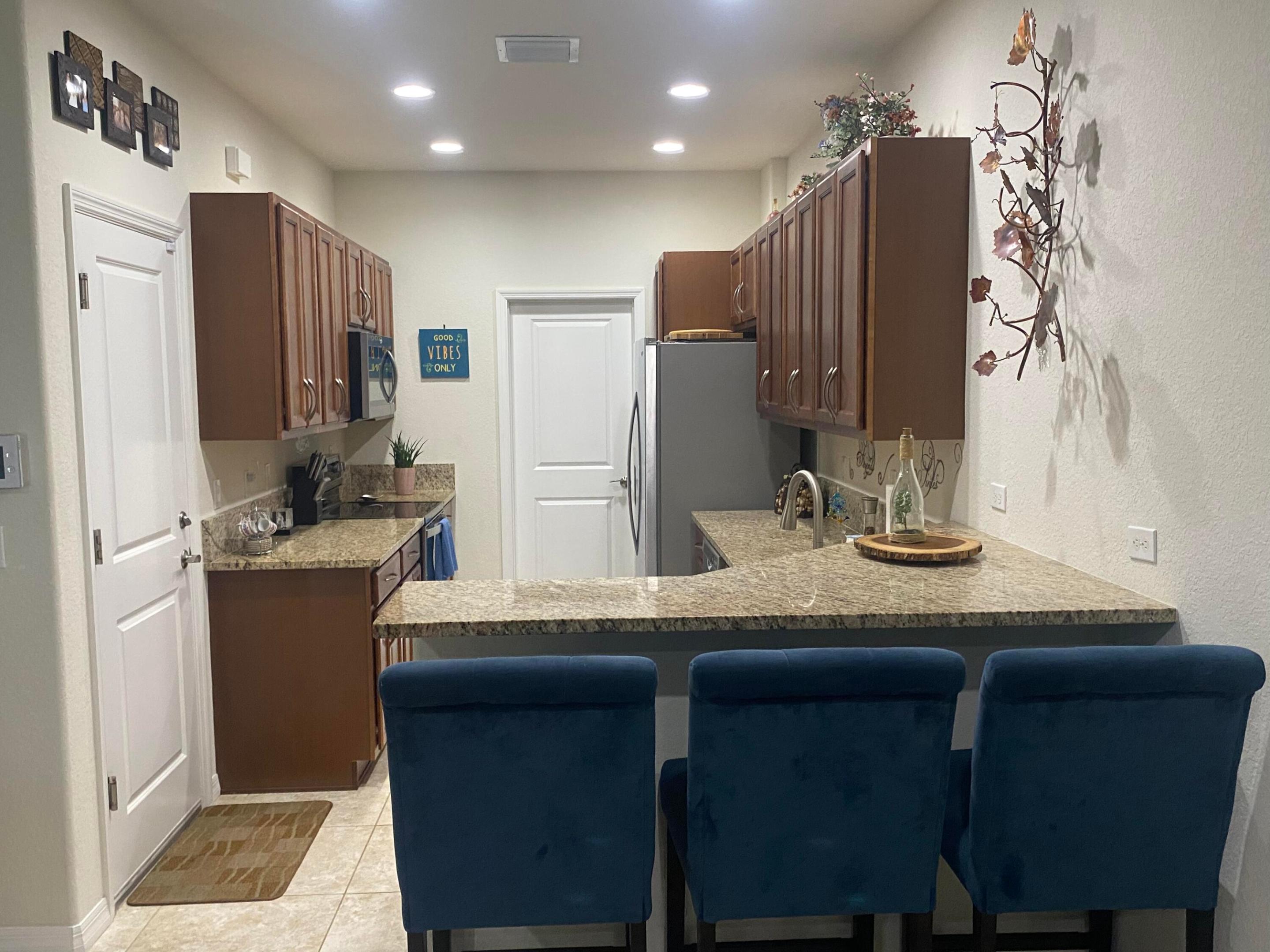 HILLCREST COUNTRY CLUB NORTH - Residential