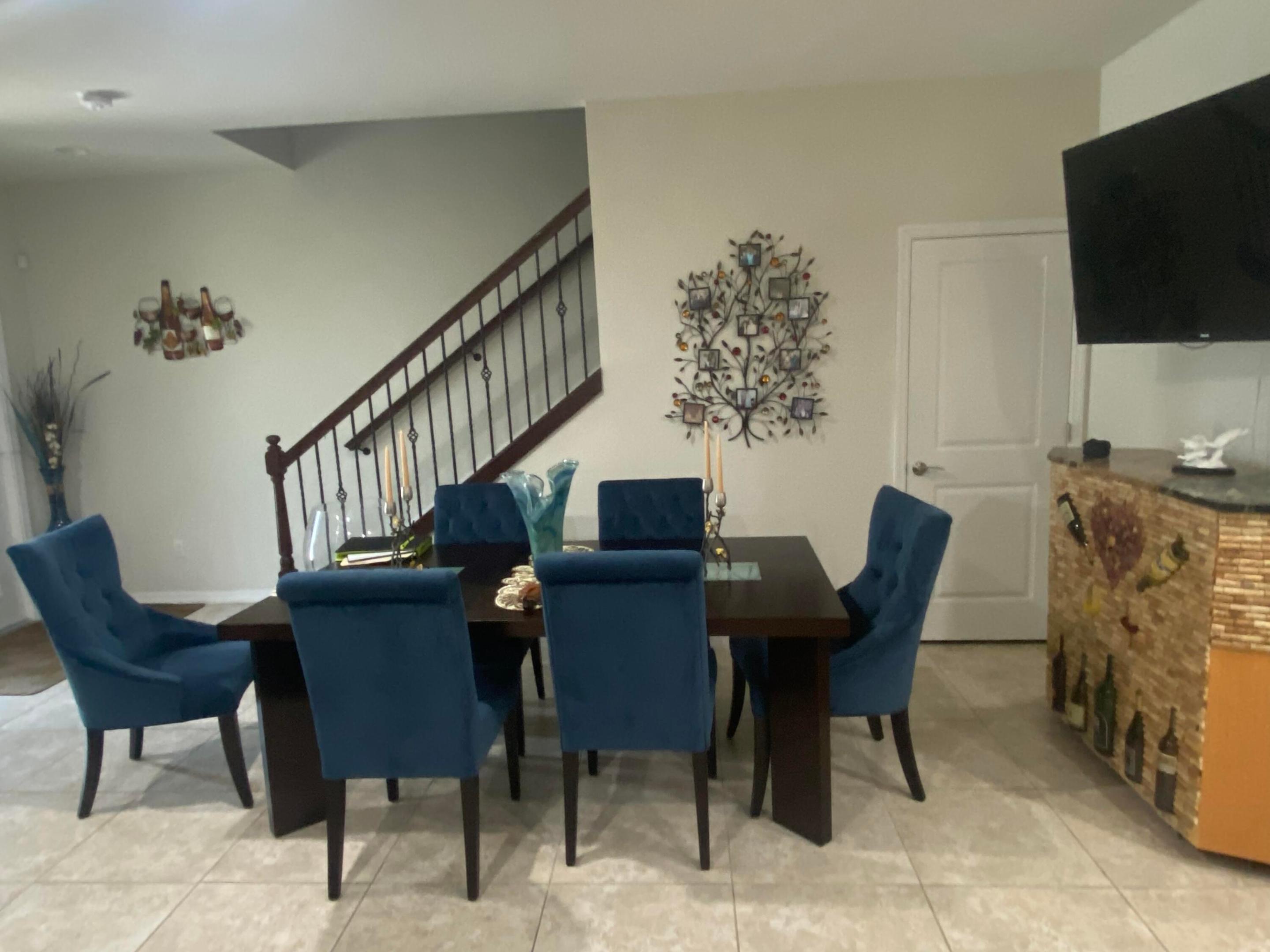 HILLCREST COUNTRY CLUB NORTH - Residential