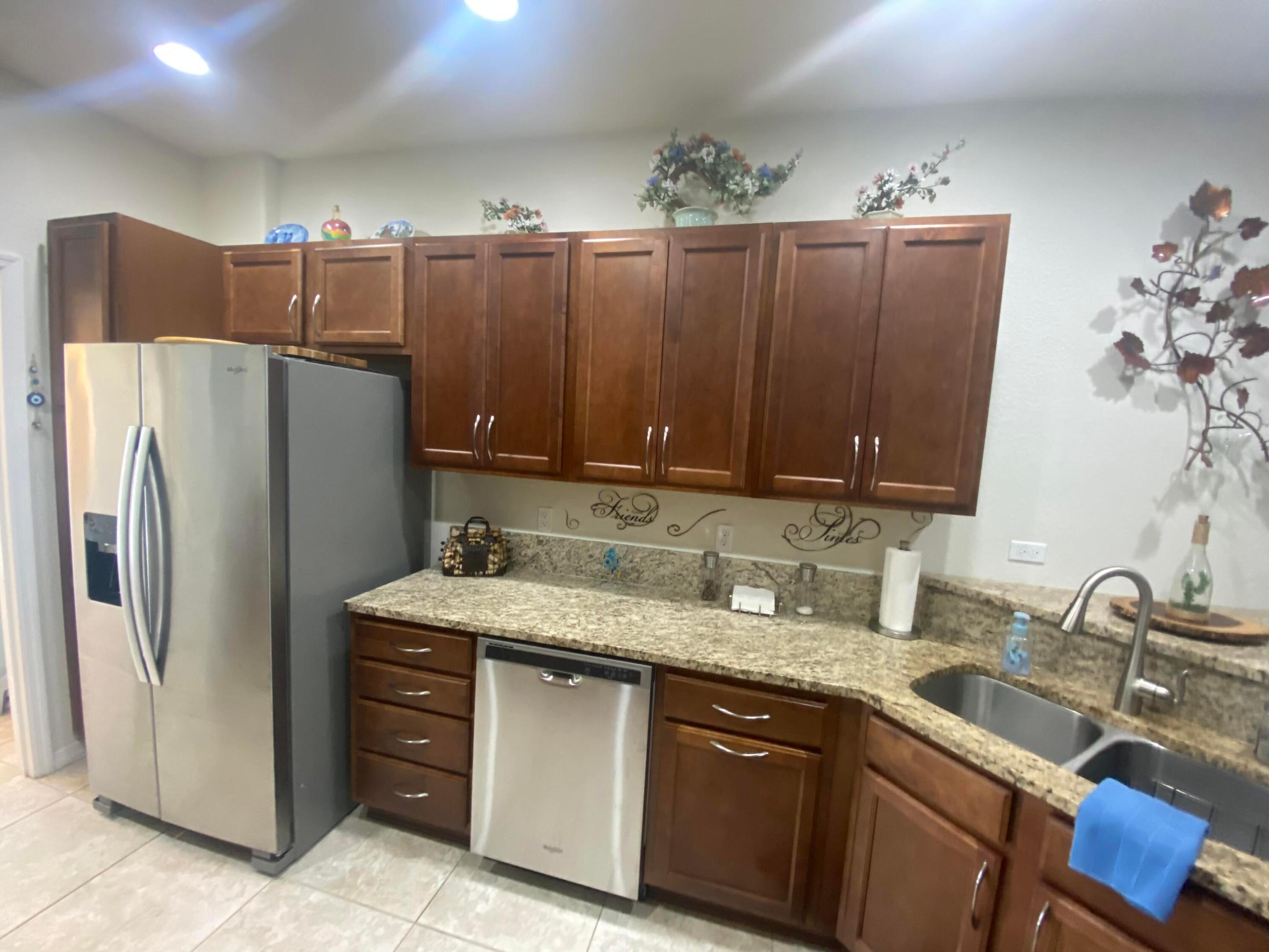HILLCREST COUNTRY CLUB NORTH - Residential