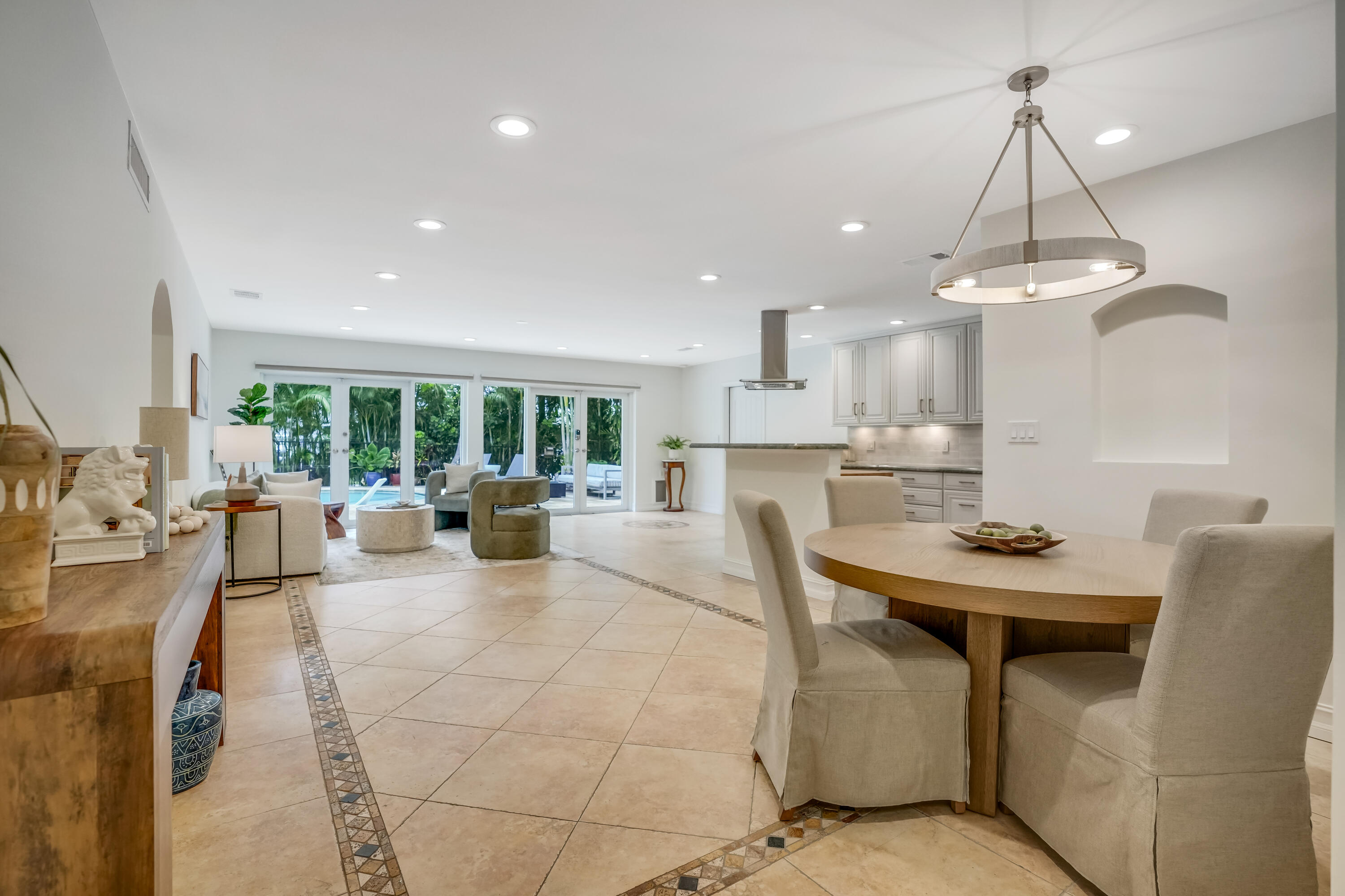 HILLSBORO SHORES SEC - Residential