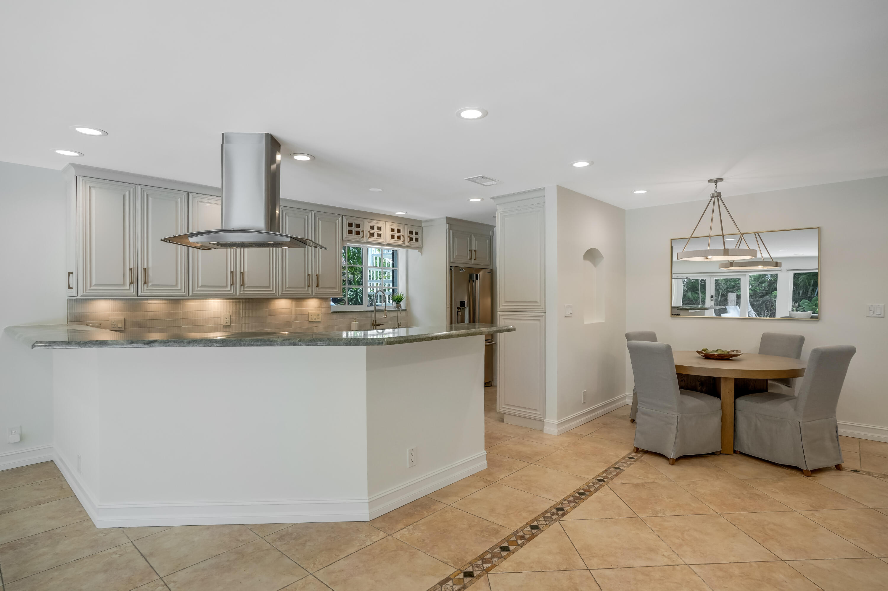 HILLSBORO SHORES SEC - Residential
