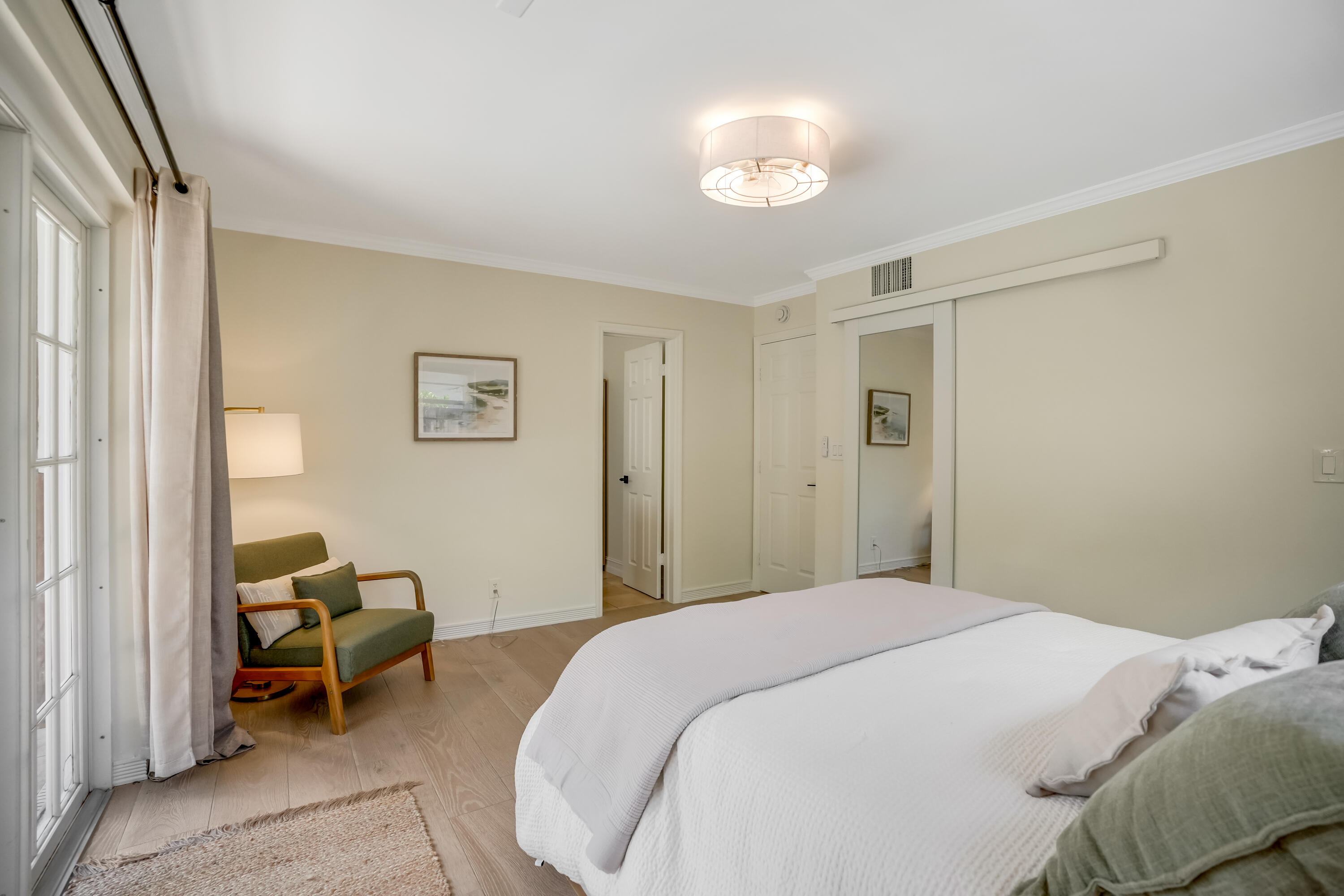 HILLSBORO SHORES SEC - Residential