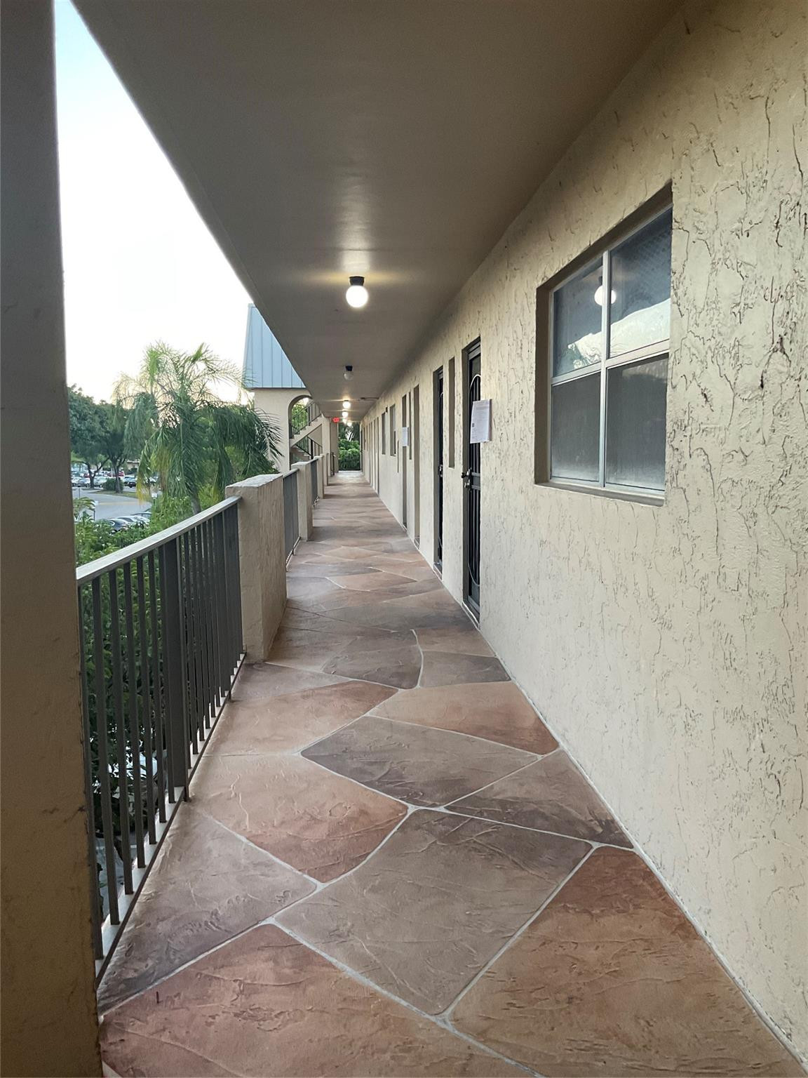 INVERRARY COUNTRY CLUB - Residential
