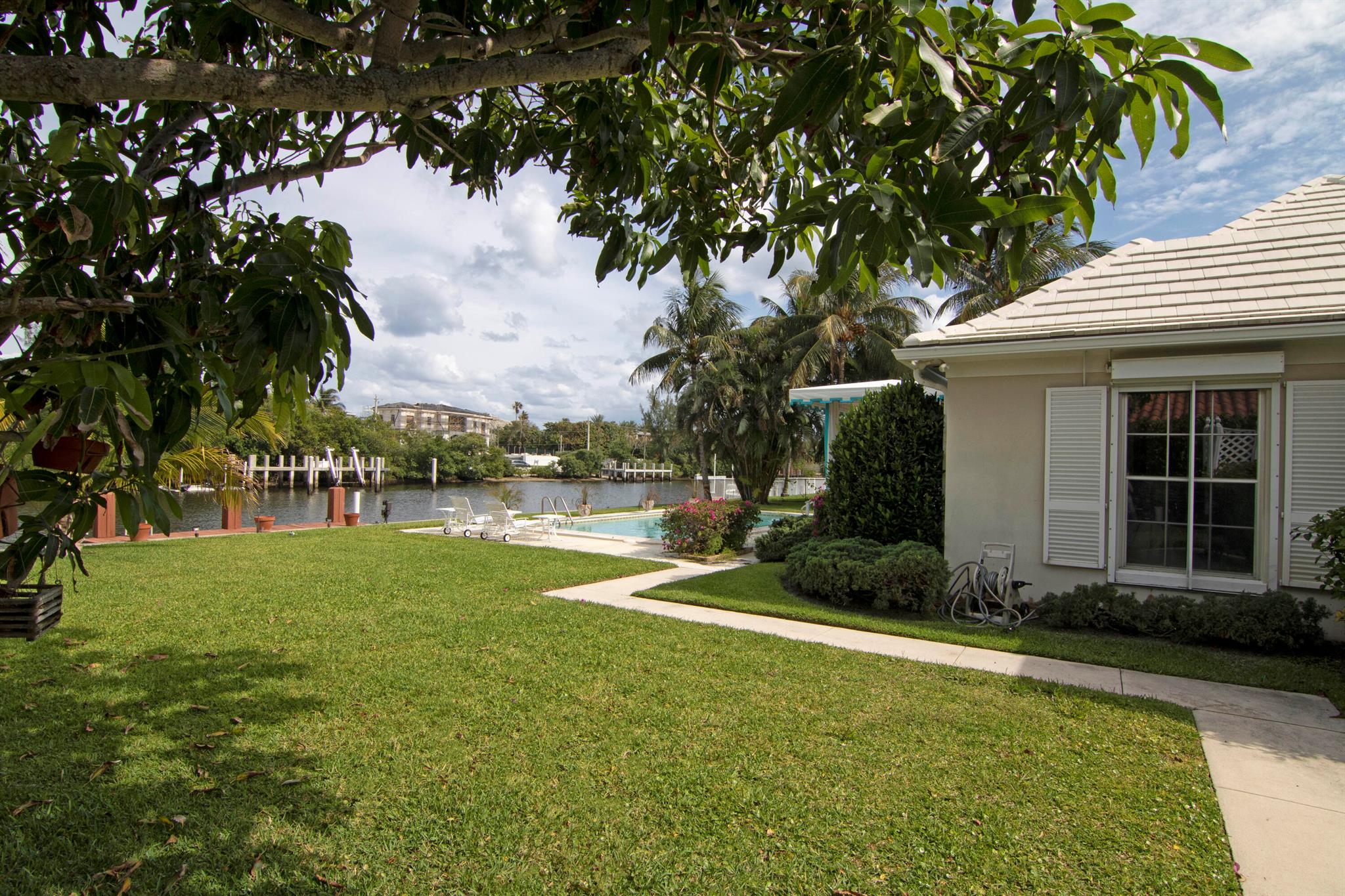 POINT MANALAPAN 1 - Land