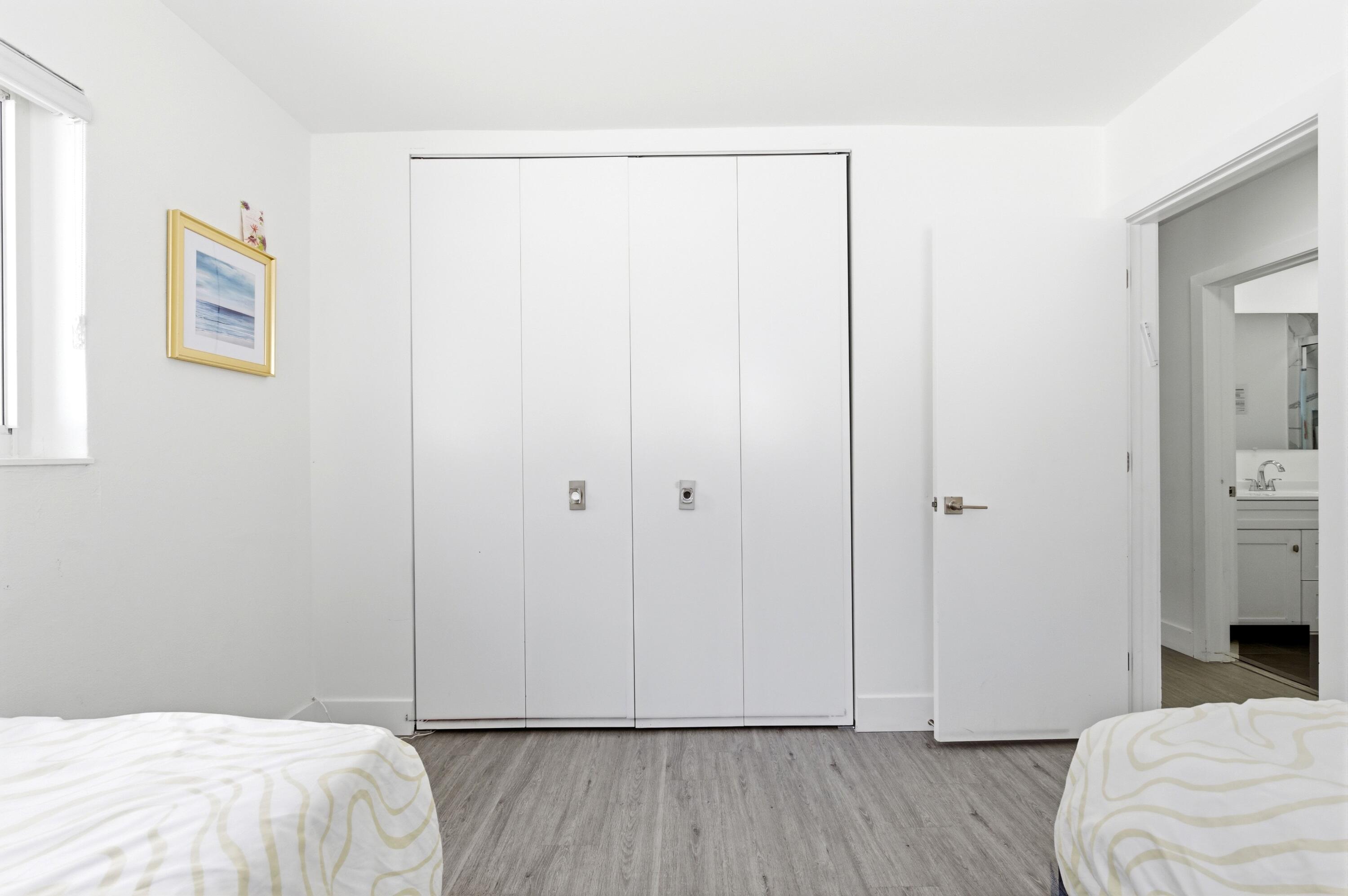 LINWOOD GARDENS - Residential