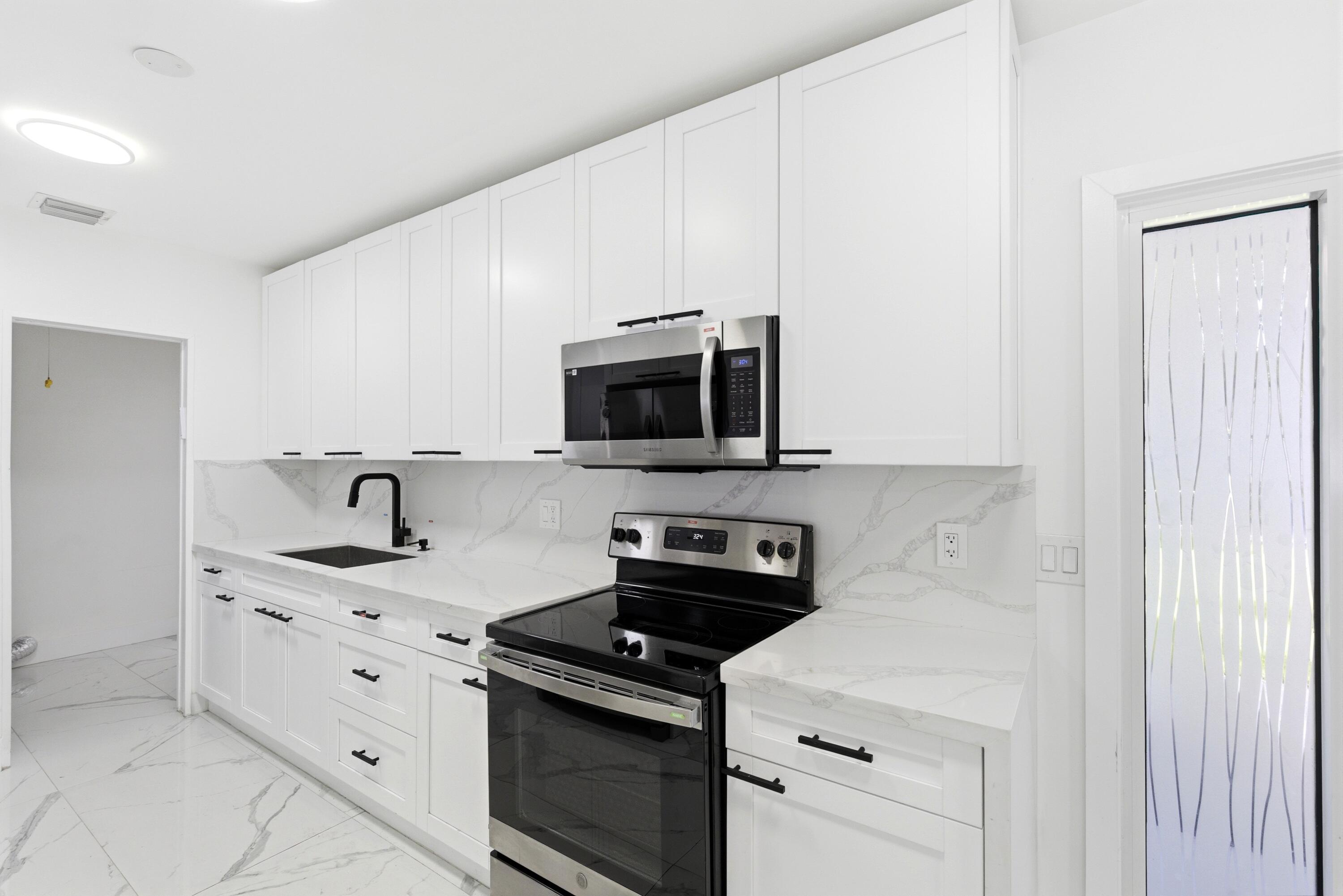 LINWOOD GARDENS - Residential