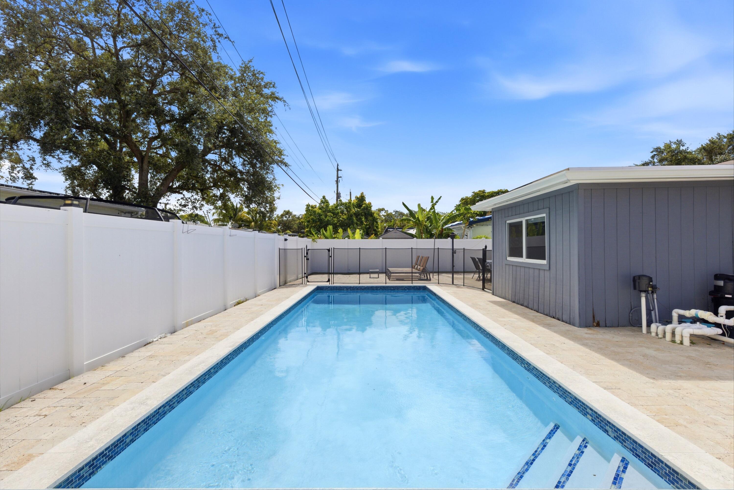 LINWOOD GARDENS - Residential