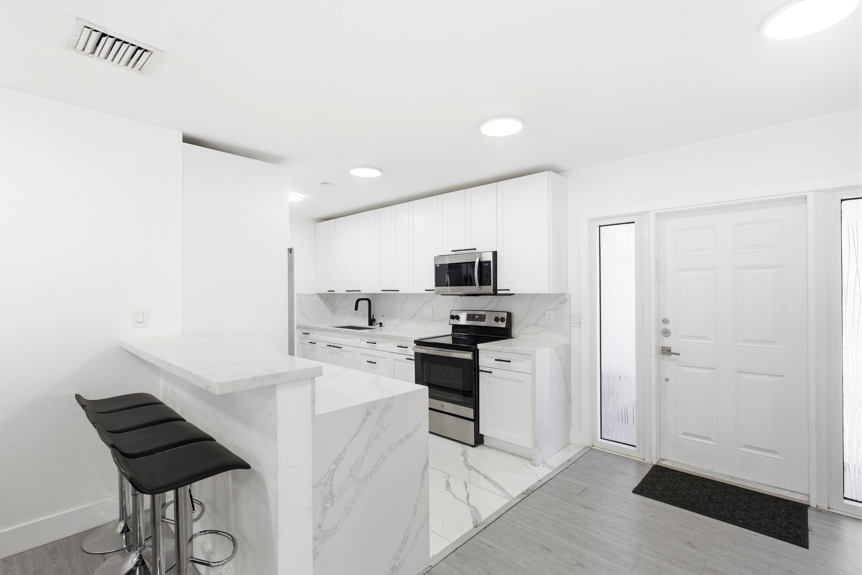 LINWOOD GARDENS - Residential