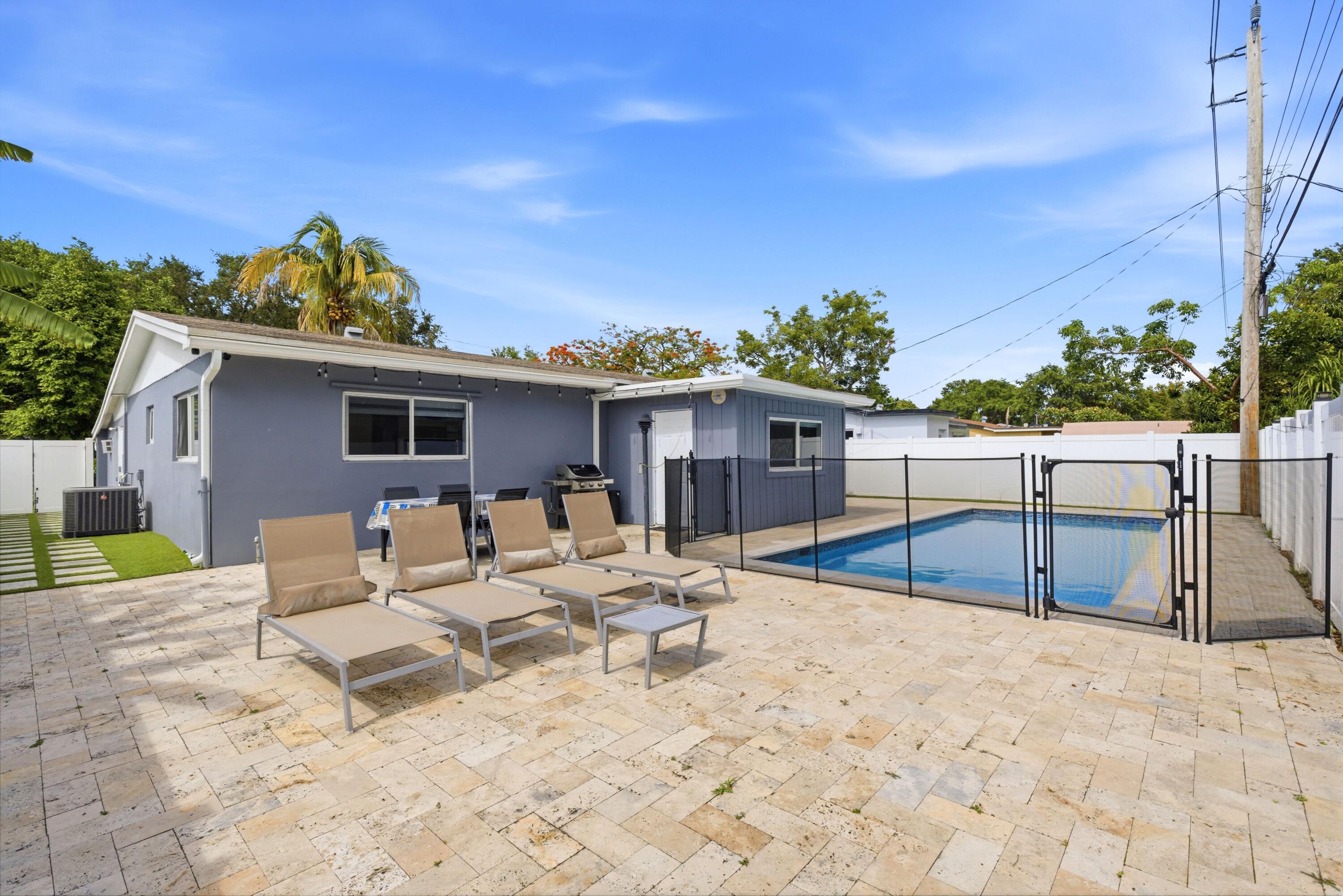 LINWOOD GARDENS - Residential