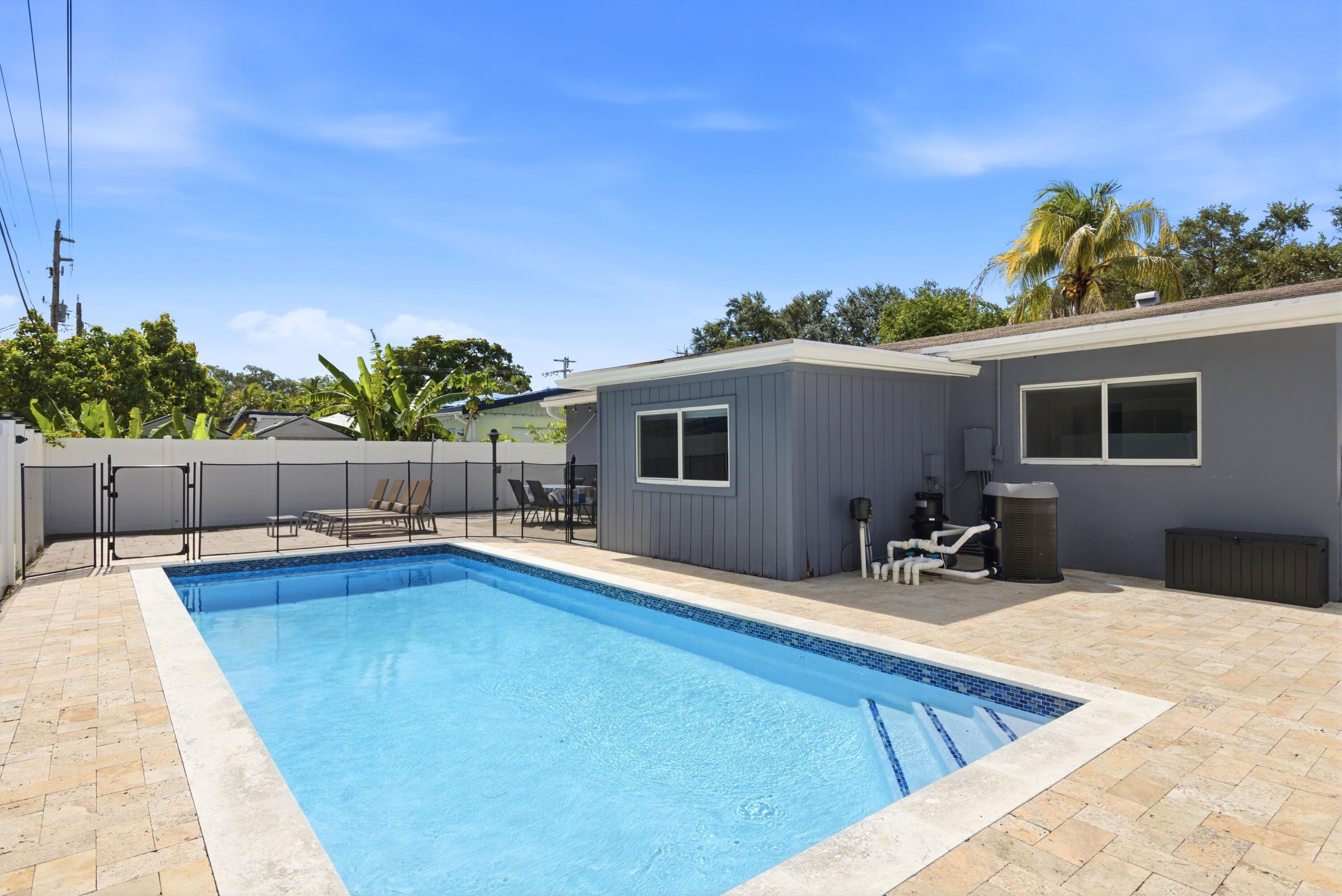 LINWOOD GARDENS - Residential
