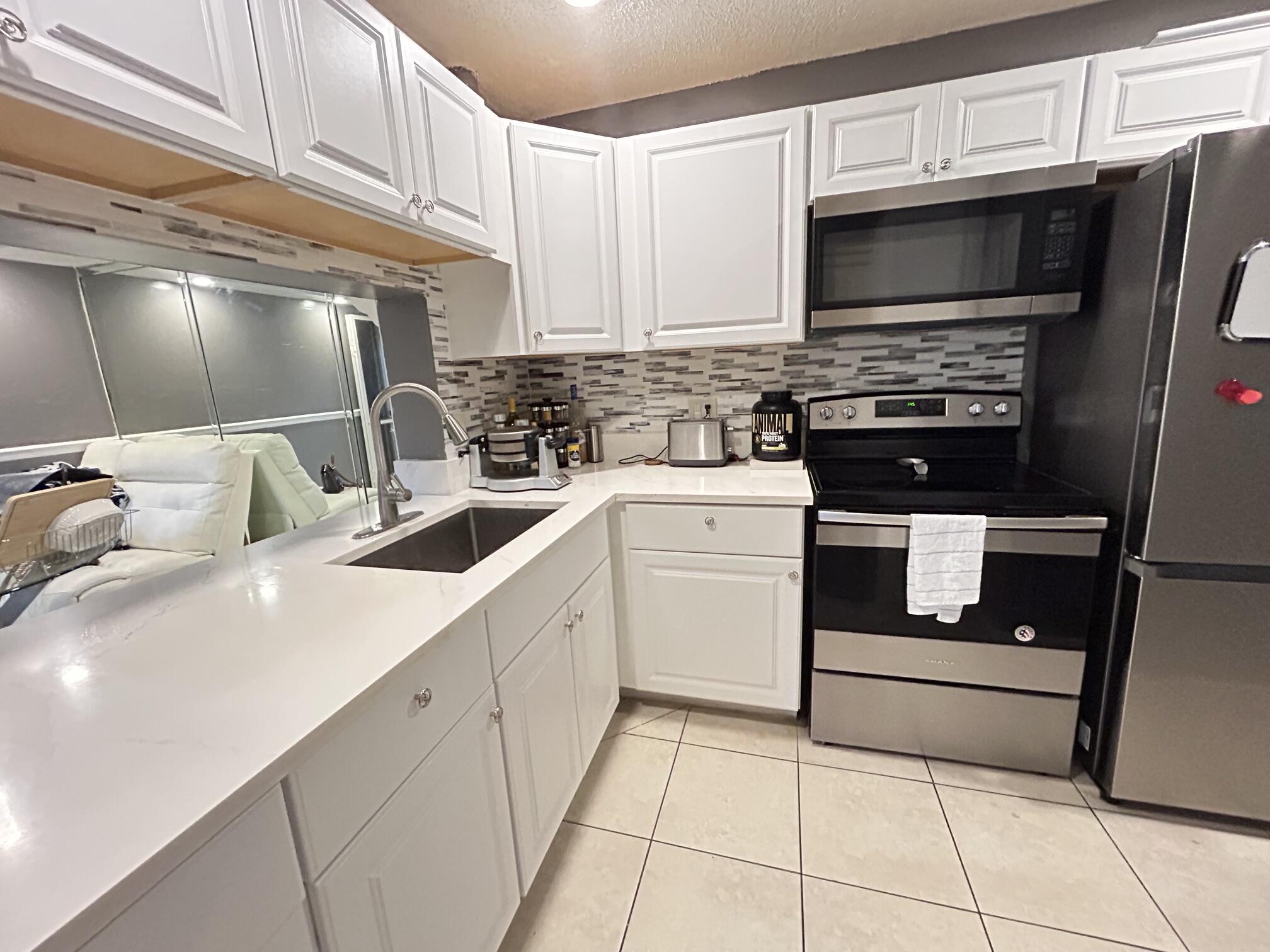 PALM CLUB VILLAGE I CONDO - Residential