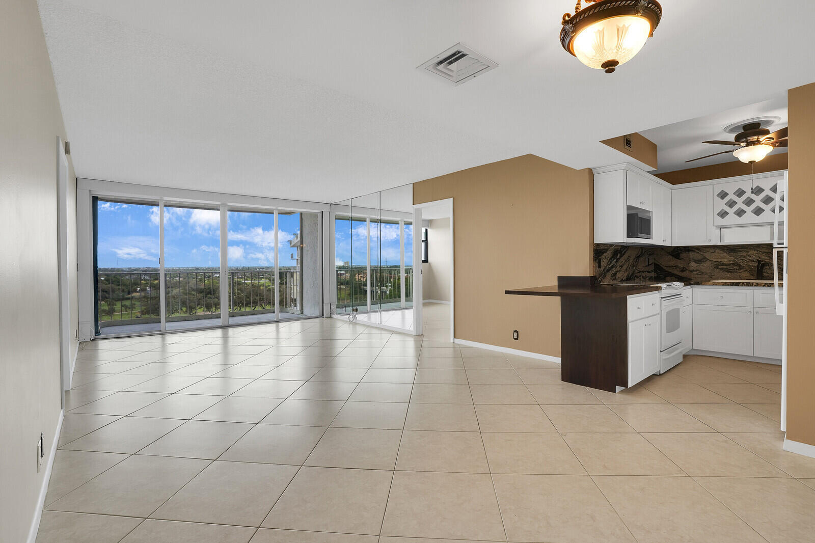 GEMINI CONDO - Residential Lease