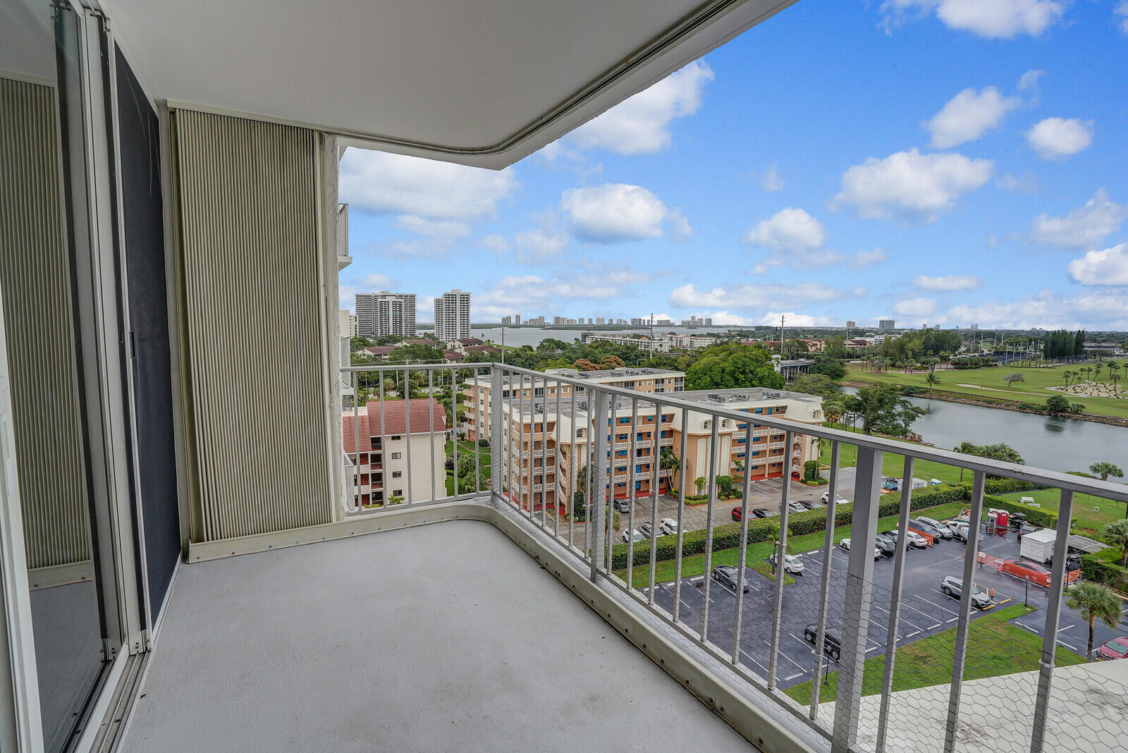 GEMINI CONDO - Residential Lease
