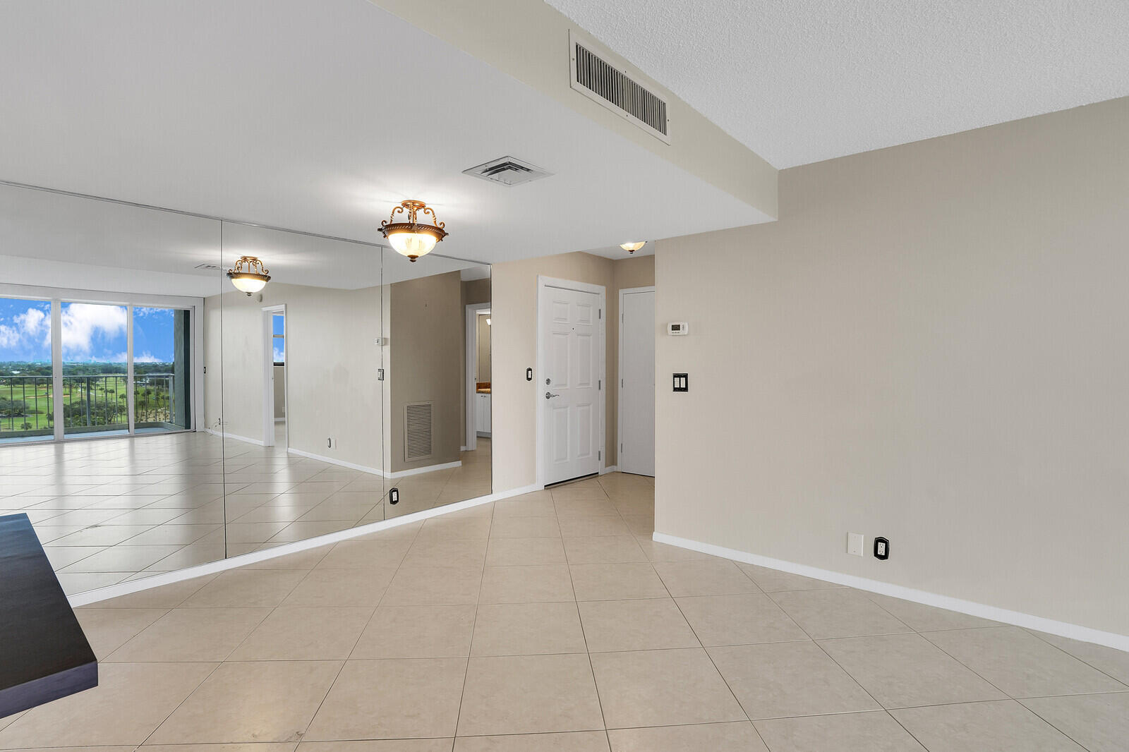 GEMINI CONDO - Residential Lease